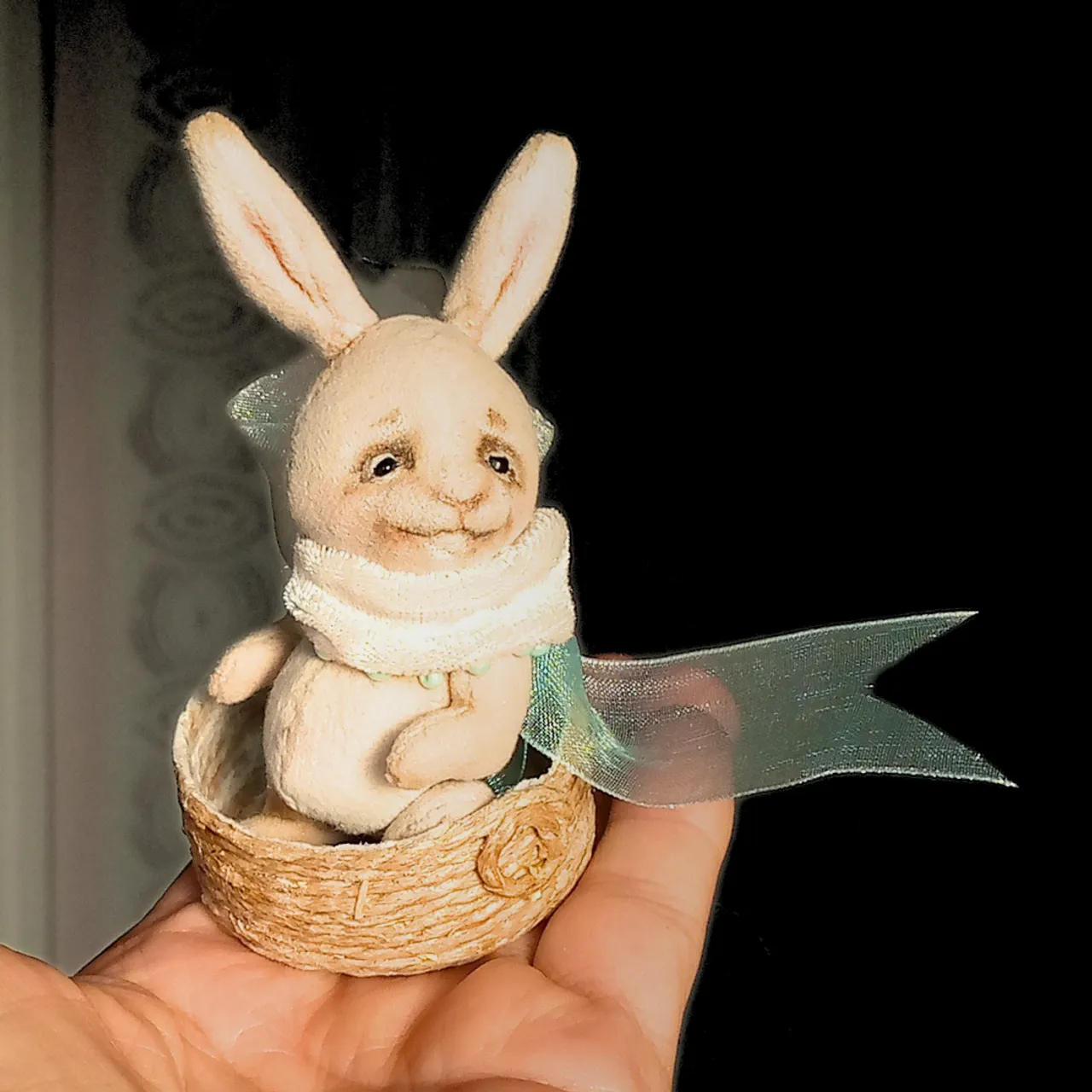 This beautiful and soft velvet miniature toy features a tiny bunny. Its petite size makes it perfect for little hands to play with and cuddle, while its velvet material adds a touch of elegance and charm.