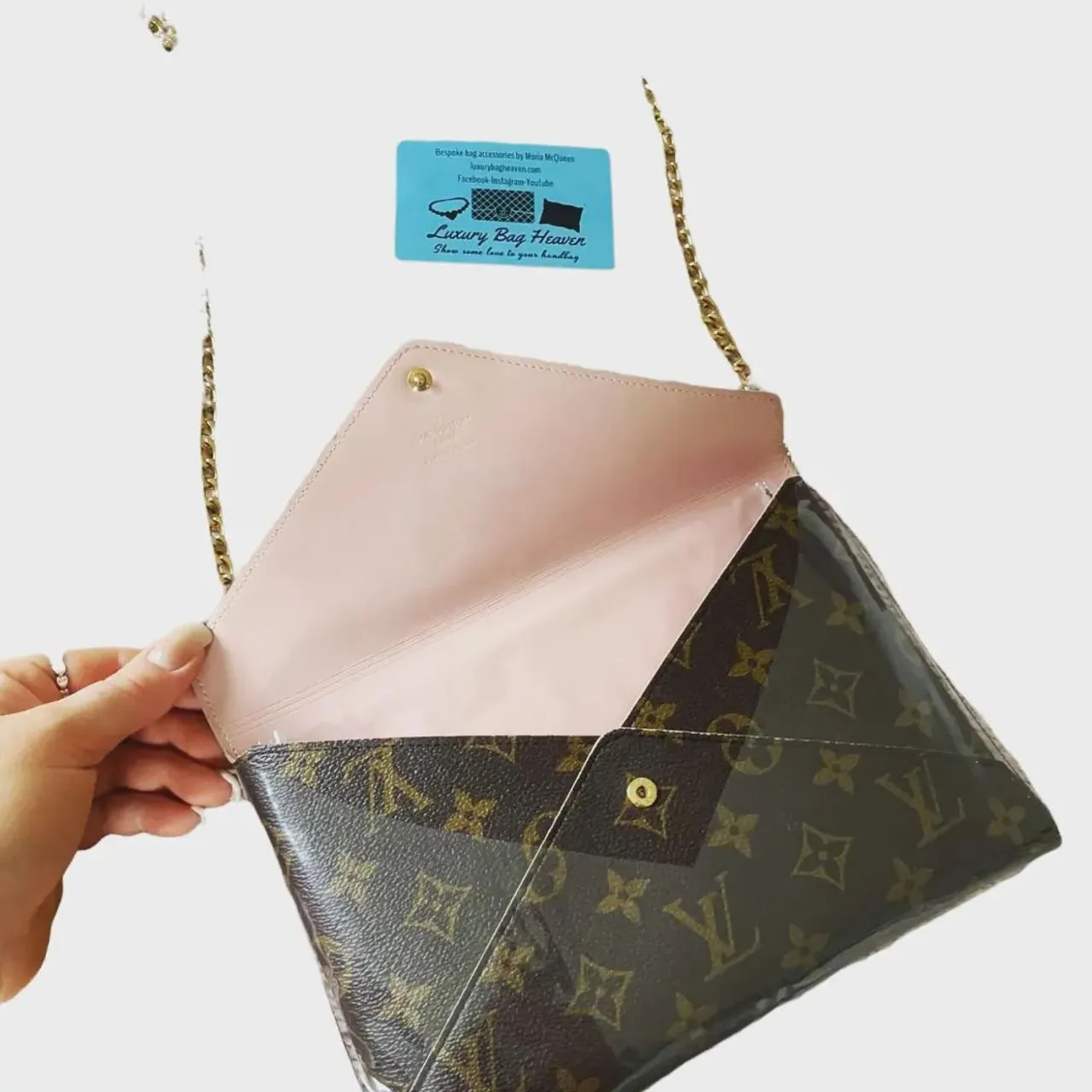 I just wanted to share recent customers pictures.  Nothing warms my heart more, please send them in anytime, even after a few months. I learn so much from these and perfect my products with your help.
🧵🪡
Chanel chain padded wrap
Chanel insert 
Lv favourite 
GG disco soho
LV sac retro
LV sac plat
LV PSM mini
LV passy
LV Kirigami conversion kit
CC flap protector 
👜
These bags all pretty bring me joy, I hope they do the same for you.  Thank you so much for sharing and recommending me #lbh #luxurybagheaven #bagorganizer #bagaccessories #lvaddict #lvbag #cc #chanel #flap #chanel #lvpsm #lvkirigami #lvsacplat #chanelmini #chanelflapbag