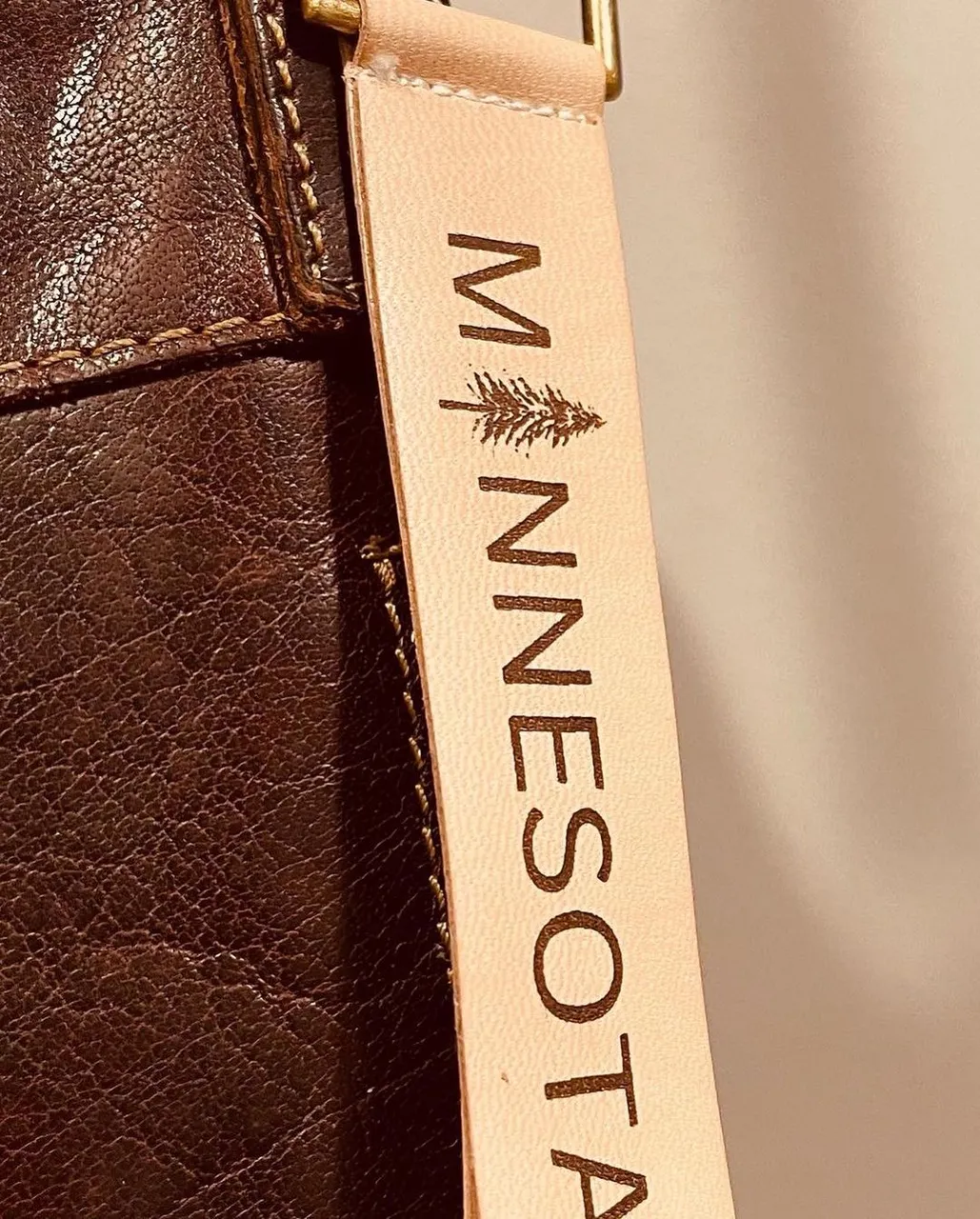 Get your very own custom key chain, purse latch, or suitcase identifier today! Customizable to your exact needs. These are wonderful for travel. Put your info inside this lovely double leather identifier. Spice up your purse with a design that is your very own. The sky is the limit on design! Get yours only @suedeklothusa ! 

#travel #keychains #keychain #keys #house #car #suitcase #purse #custom #drive #home