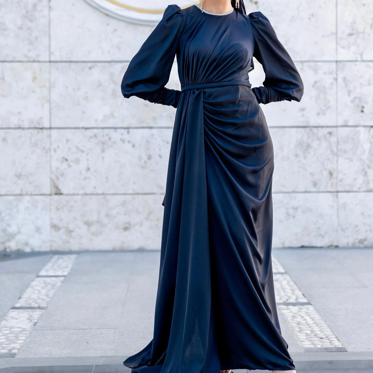 Lavin Abiye😍
Fiyat: 1200 TL (≈66 €) 💳
Hatlarınıza zarif bir silüet kazandıran ipek saten harika tasarım ahunarede
İlk alışverişinize özel 150₺ indirim ❤️
36-44 Beden Aralığı 💃
4 renk seçeneği (Sağa Kaydırın) 🌈
Türkiye ve Tüm Dünyaya Hızlı Kargo 🛩
Kredi Kartına Taksit İmkanı

Lavin Hijab Evening Dress😍
Price: 65€ 
38-44 EU Sizes Available
4 Color Option 🌈
Wordwide Express Delivery 🚚 
#tesettürabiyemodelleri #hijabfashion #hijablove #tesetturbutik #tesetturnisanlik #hijab #weddingdress #muslimweddingdress #hijabwear #tasarımabiye #eveningdress #eventdress