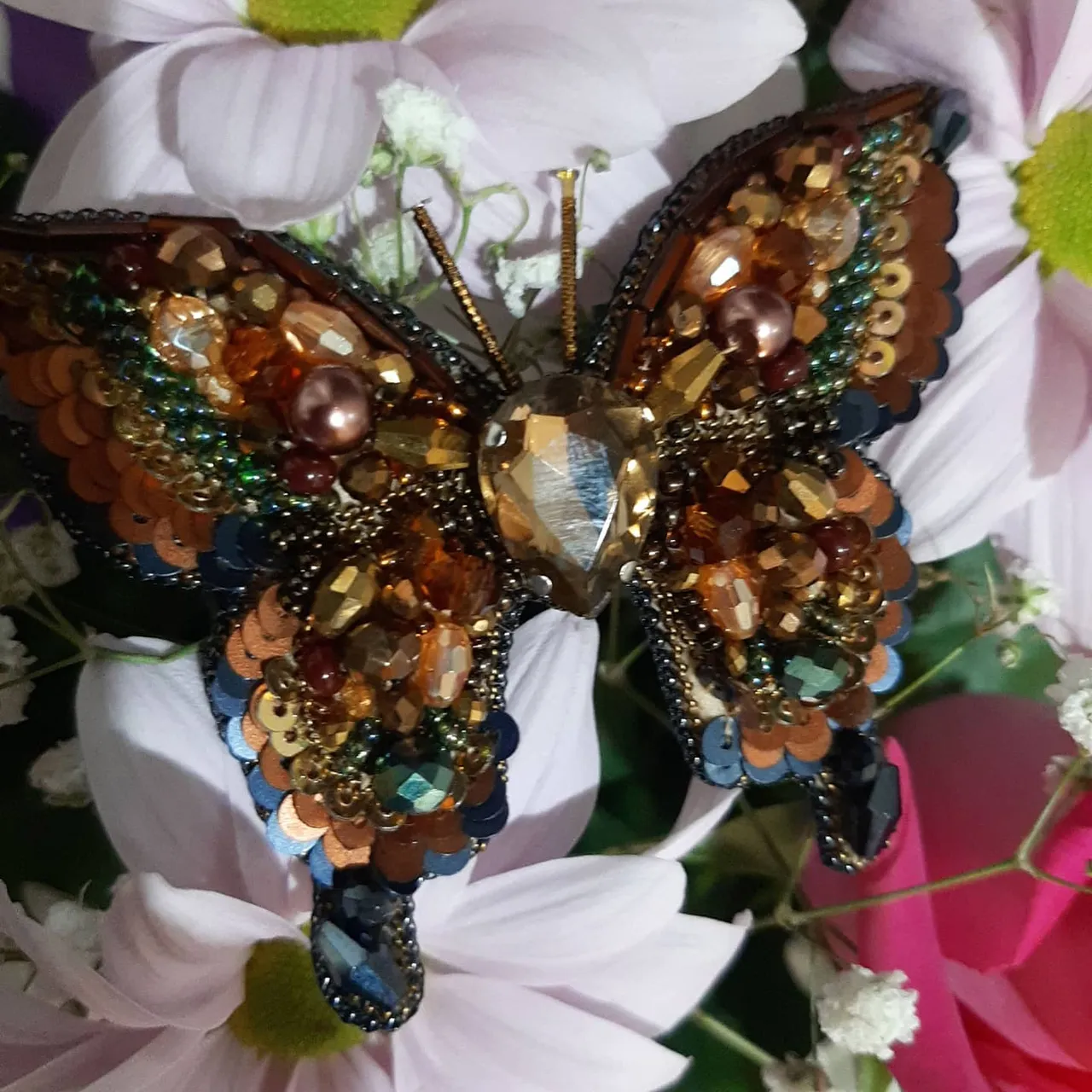 СУПЕР БРОШЬ! Эффектно Популярный цвет!
#брошьсбисера #брошьукраина #купитьброшь #брошьвподарок #брошьспайеток #брошьсвоимируками #вышитаяброшь #брошьхендмейд #handmadebrooch #beadedbrooch #buybrooch
🇺🇦🇺🇦🇺🇦🇺🇦🇺🇦 Для заказа по Украине 
https://shafa.ua/member/olgashulgina20
И https://shulginaolga2.crafta.ua/
🌏🌎🌍🌎🌏🌎🌍🔥👚👚👚🔥🔥Доставка в другие страны 
https://www.etsy.com/shop/DigiUniquePrintBox?ref=seller-platform-mcnav