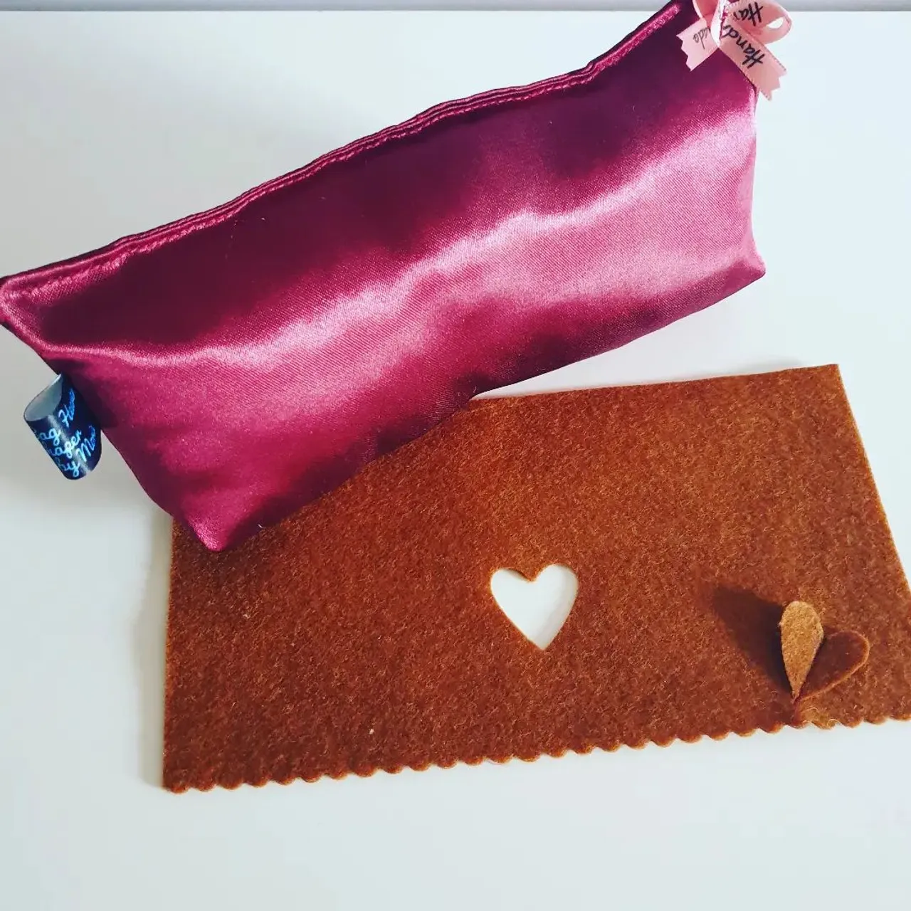 All things little. Pochette Felicie shaper and flap protector.  Made to order for a monogram pochette that has lost its shape 😢. I recommend an insert as well for full protection and suppert. All available on the website.  Type "Felicie" into the search box on www.luxurybagheaven.com #satin #bagshaper #bagorganizer #pochettemonogram #pochettefelicie #lvfelicie #lvpochette #lvpochetteaccessoires #flap #flapbag #madeinuk #luxurybagheaven