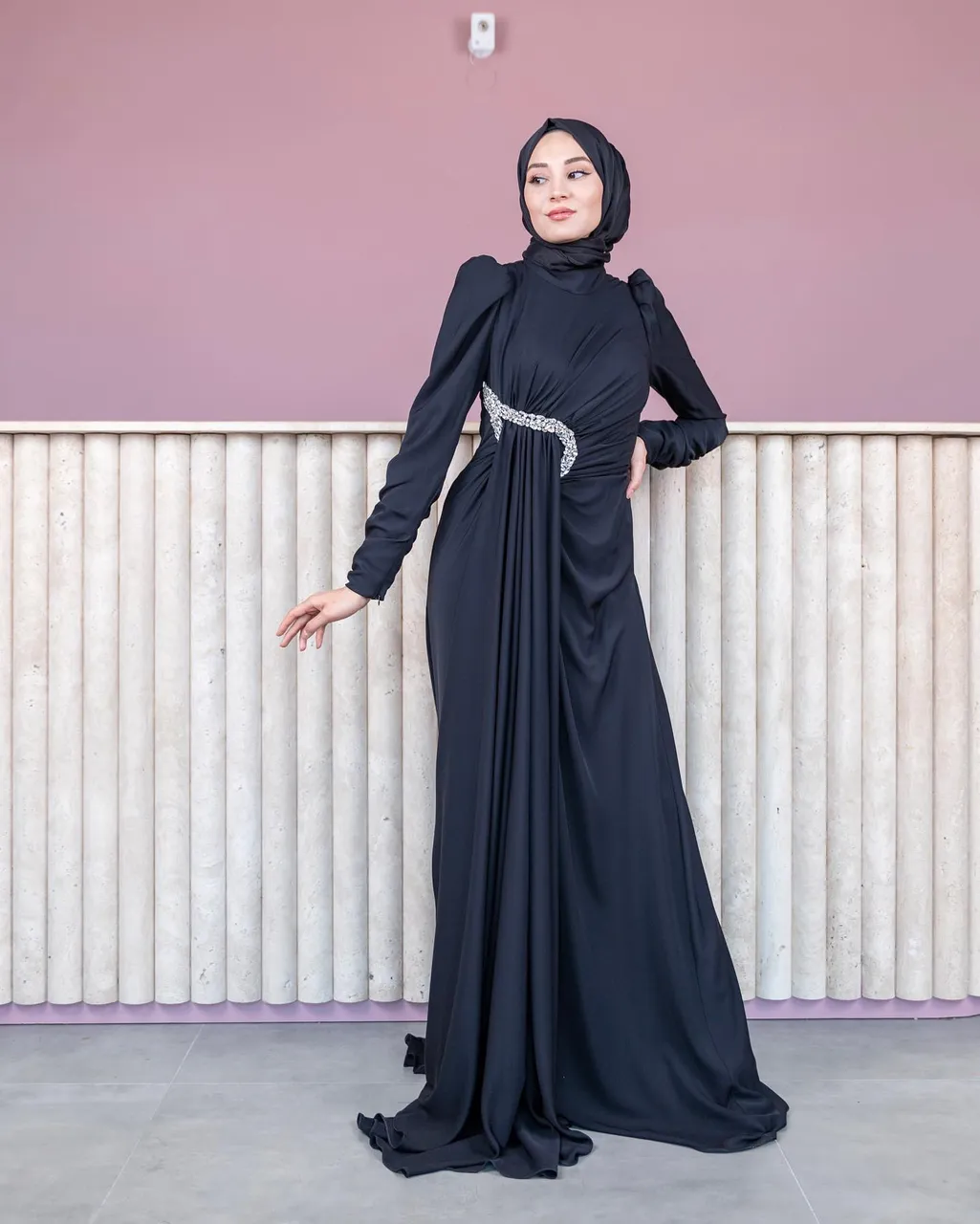 Buğlem Abiye💕
Bel kesintisi olmayan farklı kalıbıyla zarifçe vücut hatlarınıza oturan çok özel bir tasarım,sınırlı sayıda ahunare online ve mağazada💕
👉Koşulsuz İade veya Değişim
✈️Ücretsiz & Hızlı Kargo
☎️👉Whatsapp:+90 532 272 57 09
#tesetturabiye #weddinggown #weddingdresses
