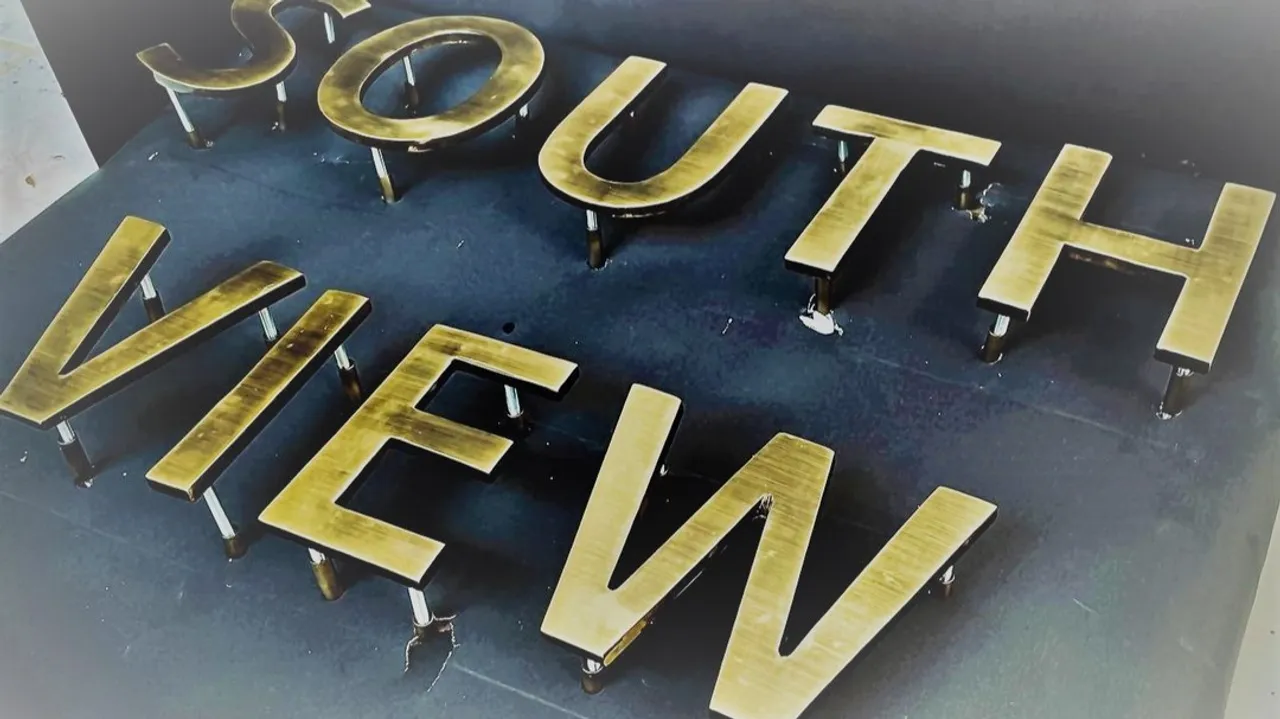 SOUTH VIEW
Antique Brushed Brass Sign

#brassletters #brassnumbers #brasssign #brushedbrass #antiquebrass #agedbrass #antiqueagedbrass #agingbrassletters #brushedbrassletters #antiquebrassletters #agingbrassletters #castbrassletters #castbrassnumbers #castbrasssign #solidbrassletters #solidbrassnumbers #solidbrasssign #solidbrass #karsiyaka #izmir