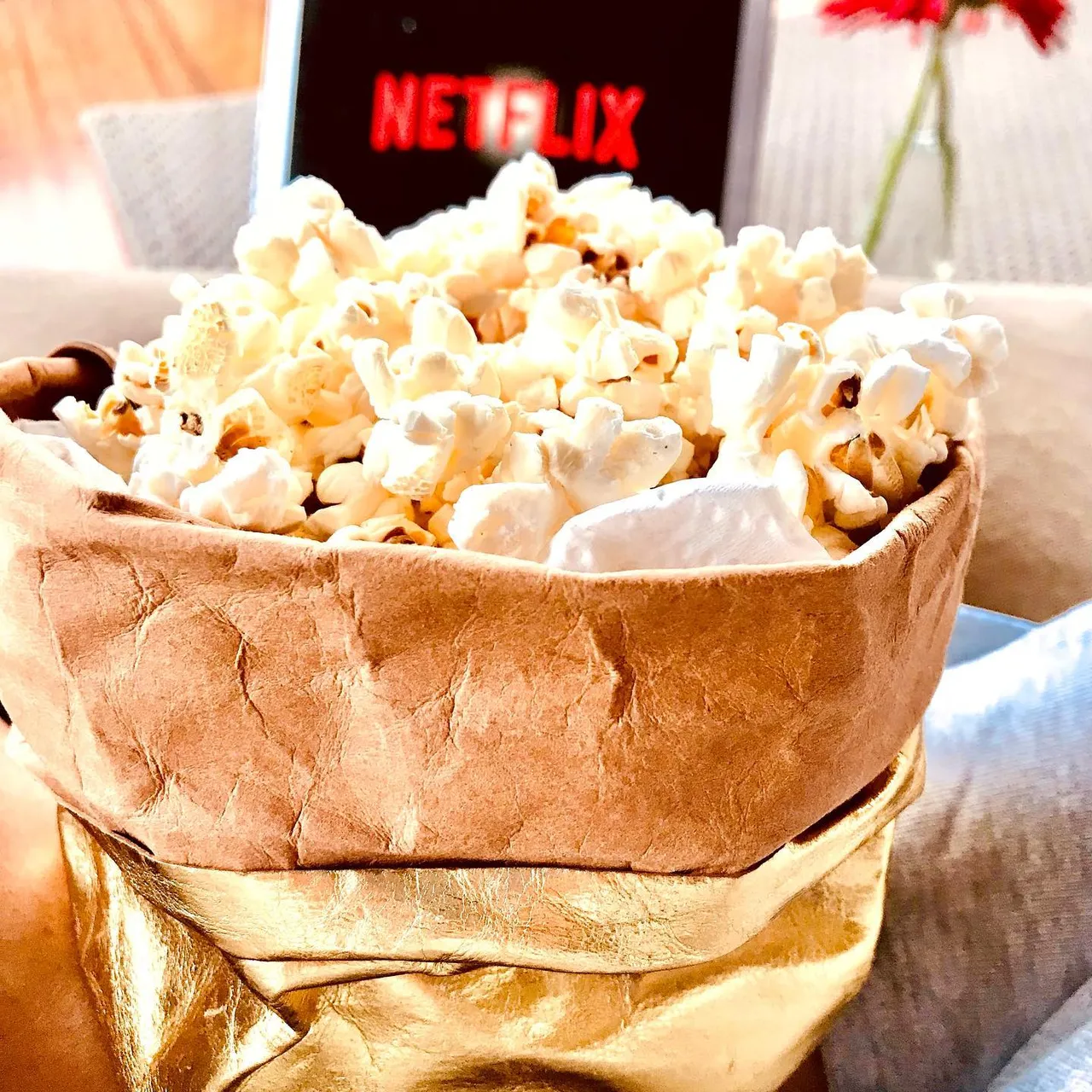 Para un sábado nublado, qué mejor que una buena peli con palomitas de maíz 🍿 ? Aiire Co. #papelkraft #ecofriendly #cestasdecorativas #cestasmultiuso #cestasmultiusos #cestasorganizadoras #cestasecologicas