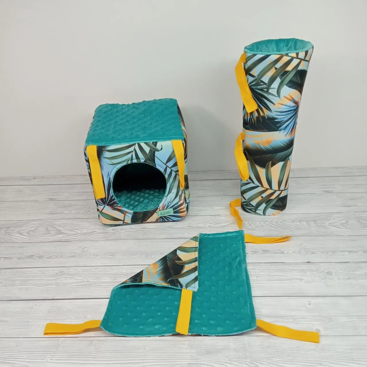 Jak majówka to i palmy
If it's May, it's palm trees
#ratcageaccessories
#ferretcageaccessories
#chinchillacageaccessories
#chinchillahammockset
#guineapighammockset
#akcesoriadoklatkidlaszczura
#akcesoriadoklatkidlafretek
#akcesoriadoklatkidlaszynszyli
#hamakdlaszynszyli
#zestawhamakowdlaswinkimorskiej