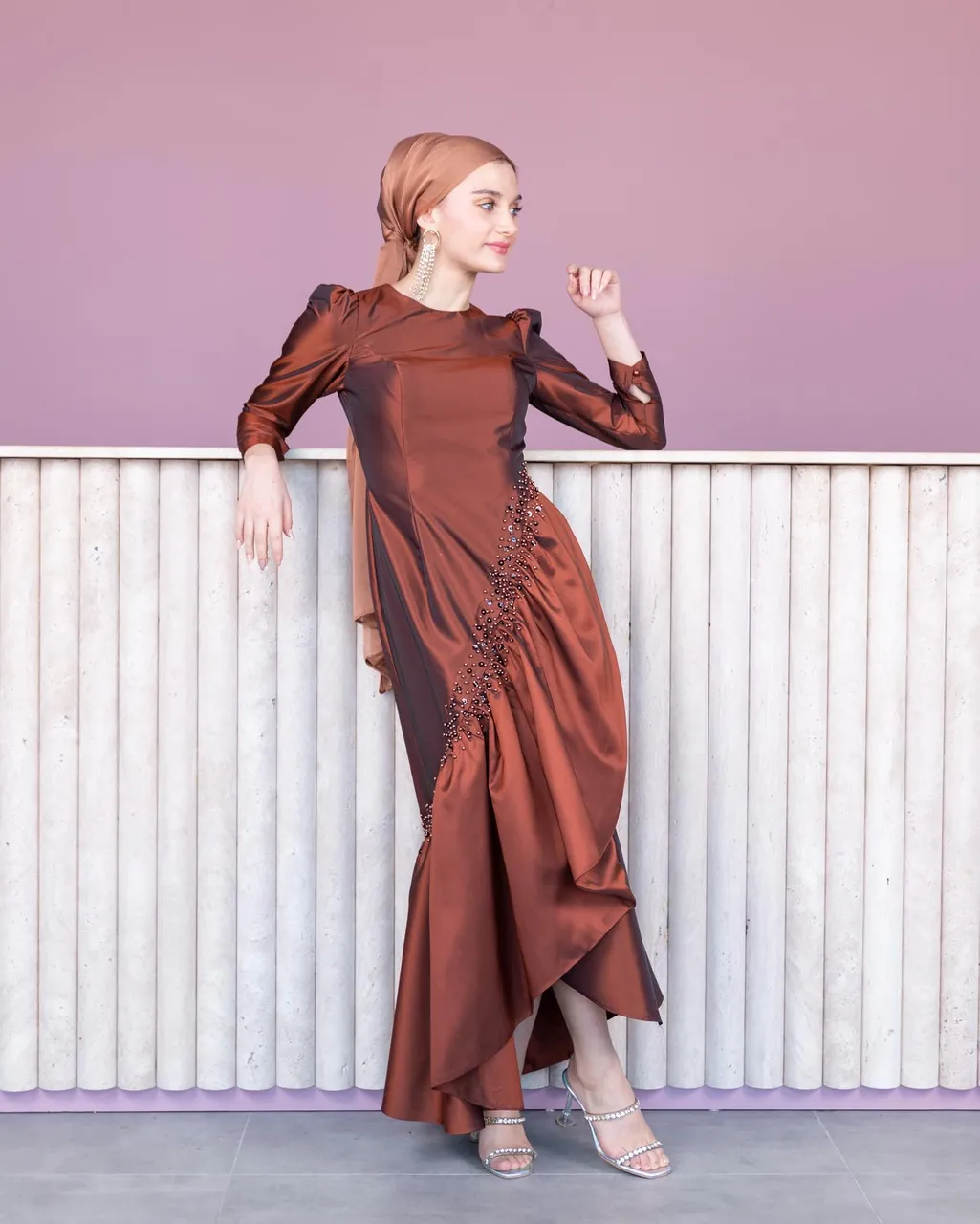 Tafta Abiye - Özel Tasarım 😍
Farklı kalıbıyla muhteşem tasarım ahunarede❤️
36-44 Beden Aralığı 💃
4 renk seçeneği (Sağa Kaydırın) 🌈
Türkiye ve Tüm Dünyaya Hızlı Kargo 🛩
Kredi Kartına Taksit İmkanı
jü
Tafta Hijab Evening Dress😍
36-44 EU Sizes Available
4 Color Option 🌈
Wordwide Express Delivery 🚚
#tesettürabiyemodelleri #hijabfashion #weddingdress