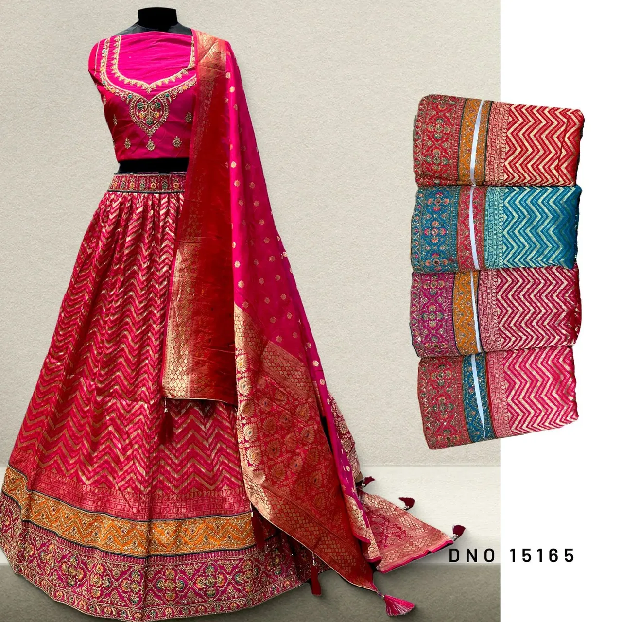 #lehengacholi #lehengadesign #lehengacollection #weddinglehenga #receptionlehenga #engagementlehenga #banarasisilklehenga #handweaved #ranipinkbanarasisilklehenga