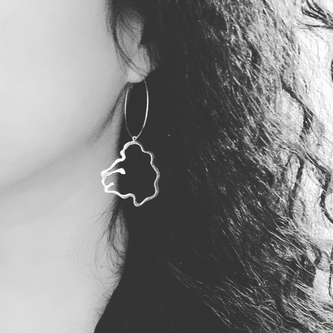 #paris 산책중에 발견한 #esnim #lion