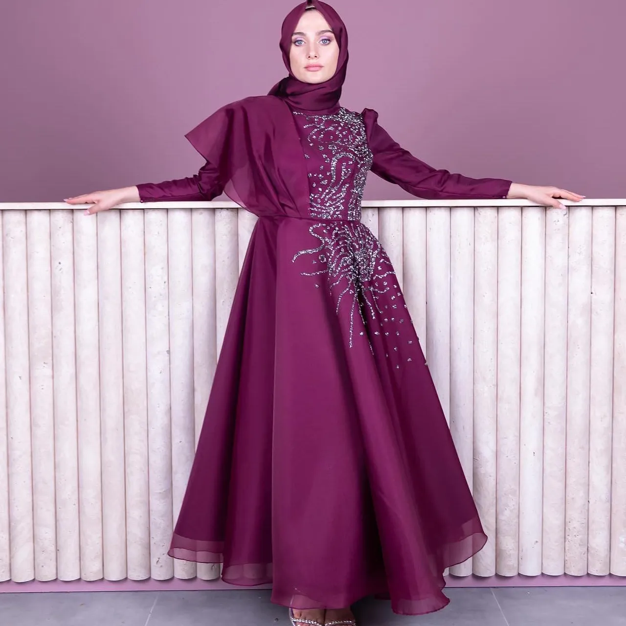 Bella Abiye💕
Harika işlemeleri,organze şifondan uçuşlu tasarımıyla ahunarede💕
Detay güzellikleri ve renk seçenekleri kaydırmalıda
👉Koşulsuz İade veya Değişim
✈️Ücretsiz & Hızlı Kargo
☎️👉Whatsapp:+90 532 272 57 09
#tesetturabiye #kalemabiye #kalemelbise #tasarımabiye #weddingdress #muslimweddingdress #muslimwear #hijabwear #modestwear #sözelbisesi #nişanelbisesi #davetelbisesi #eveningdressmalaysia #eveningdress#tasarımelbise #eventdress#weddingwear#modestwear #modestclothing#prensesabiye #organzeabiye#kesfetteyiz #kesfetteyim #kesfettengelenler