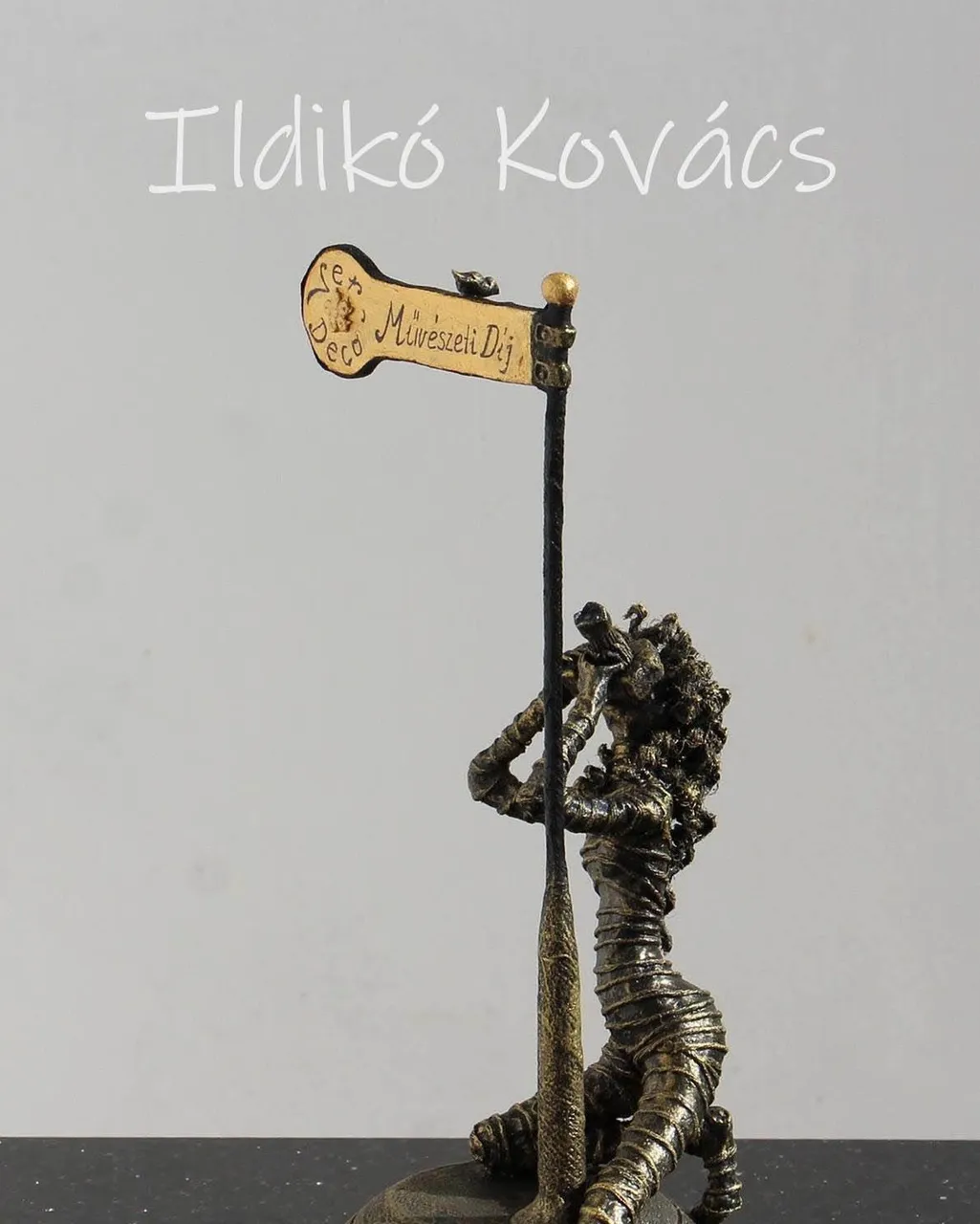 Δείτε ένα υπέροχο μίνι άγαλμα με Paverpol από φοβερή καλλιτέχνη του Paverpol Ildikó Kovács . Οι λεπτομέρειες και το ύφος του αγάλματος μας αφήνουν άφωνους! Απολαύστε το. Βρείτε τα υλικά Paverpol εδώ ➡  https://bit.ly/2DUglEp #paverpol #becreative #sculpture #sculpting #sculptureart