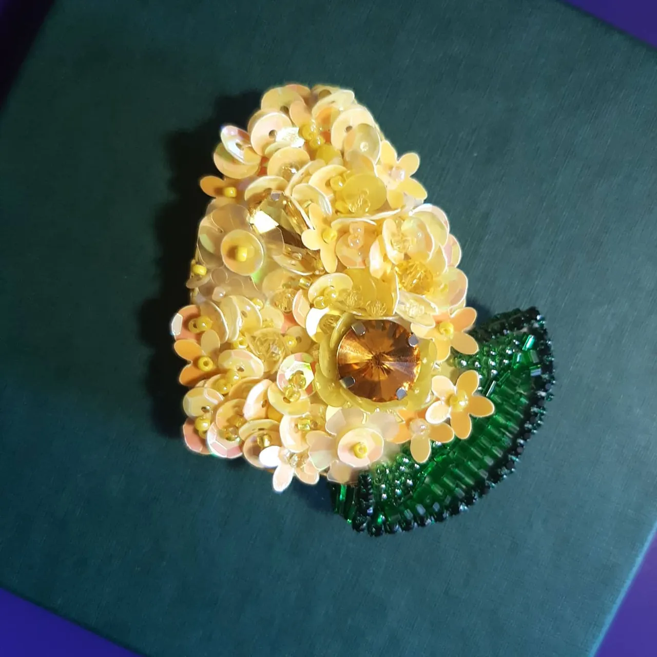 Цветочный рай и буйство красок. Хороший подарок для родных и близких. 
Изумительная брошь в наличии. Подробнее 🔽 на сайте
Ассортимент уникальных брошей
🇺🇦🇺🇦🇺🇦Для заказа по Украине 
https://shafa.ua/member/olgashulgina20
И https://shulginaolga2.crafta.ua/
🌏🌏🌏🌎🌎🌎🌍🌍🌍🌍🌍🌍Доставка в другие страны 
https://www.etsy.com/shop/DigiUniquePrintBox?ref=seller-platform-mcnav
#брошьсбисера #брошьукраина #купитьброшь #брошьвподарок #брошьспайеток #брошьсвоимируками #вышитаяброшь #брошьхендмейд #handmadebrooch #beadedbrooch
#mastttera #chudo_lavka #happyhobby #hobby27