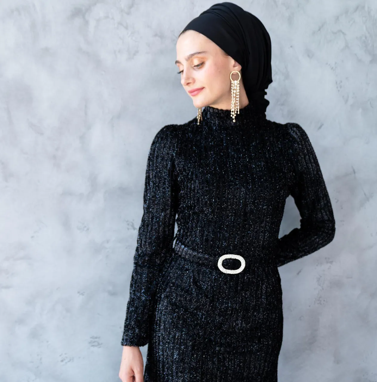 Zambak Abiye💕
Vee efsanemiz asil siyah rengiyle ahunaredee
Tüm güzellikleriyle ve harika videosu kaydırmalıda💕
👉Koşulsuz İade veya Değişim
✈️Ücretsiz & Hızlı Kargo
☎️👉Whatsapp:+90 532 272 57 09
#tesetturabiye #tesettürabiyeelbise #tasarımabiye #weddingdress #muslimwear #muslimweddingdress #hijabwear #modestdress #sözelbisesi #nişanelbisesi #davetelbise #eveningdress #eventdress #muslimwear #modestclothing #tesetturmoda #kalemelbise#kesfetteyiz #kesfetteyim