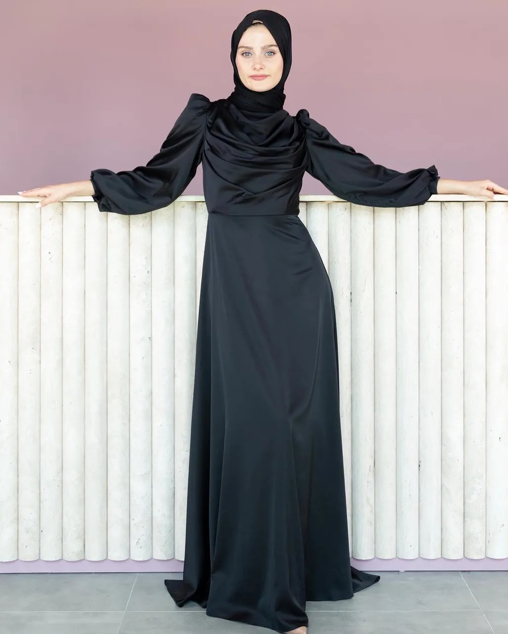 Selvi Abiye💕
Yoğun istek üzerine sık güncellenen stoklarıyla en zarif ekru date elbiseniz ahunare online ve mağazada💕
Harika renk seçenekleri kaydırmalıda💕
#datedress#tesetturabiye #weddinggown #weddingdress