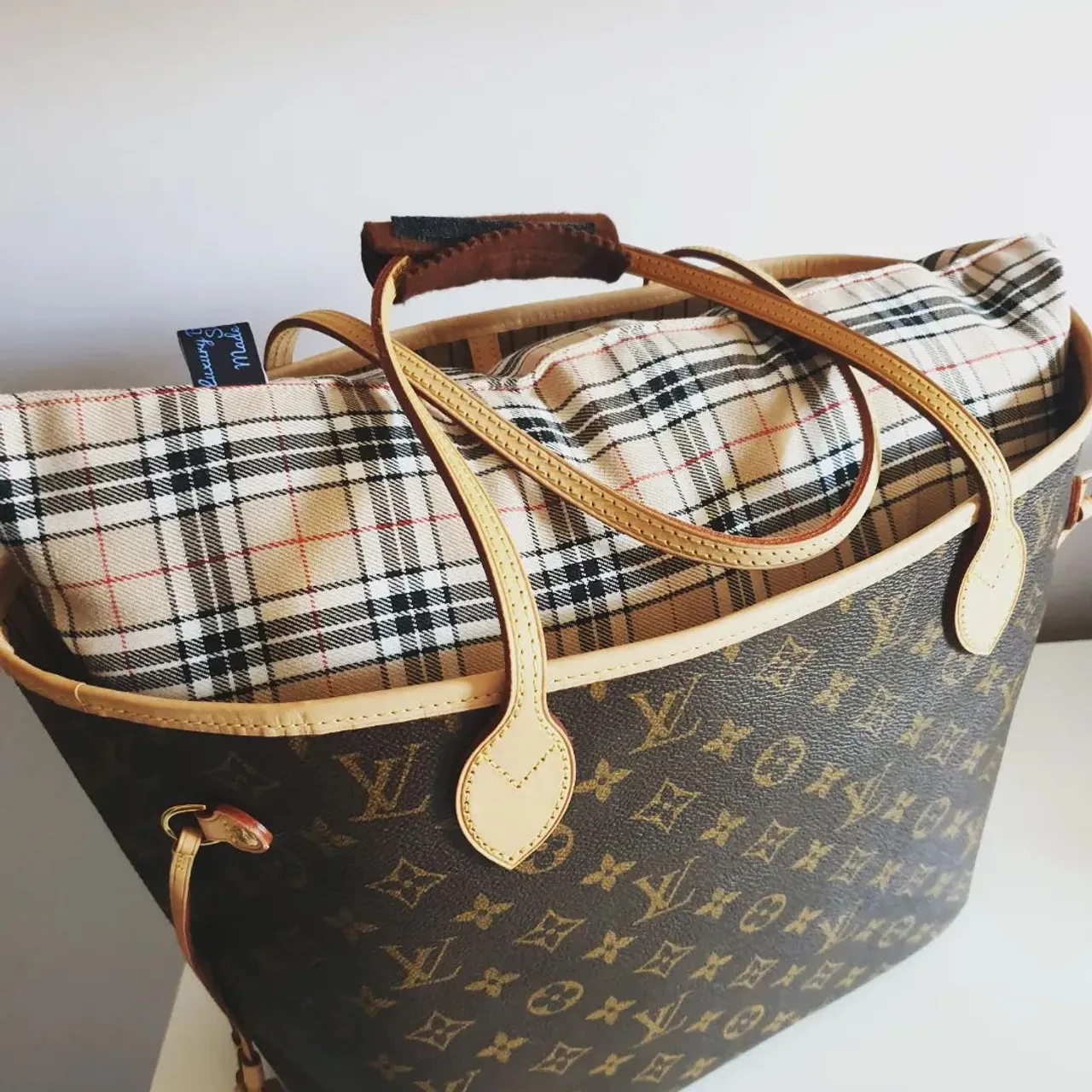 Here are 10 Neverfull ideas for you. If you own it, you will know it deserves all the bells and whistles. No wonder it's so popular here in Luxurybagheaven.com #neverfull #neverfullmm #neverfullgm #luxurybagheaven #lvneverfullmm #lvneverfull #lvneverfullgm #lvneverfullpm #lvbag #lvbandeau #lvconfidentialbandeau #bagorganizer #bagorganiser #baginsert #madeinscotland #madetoorder