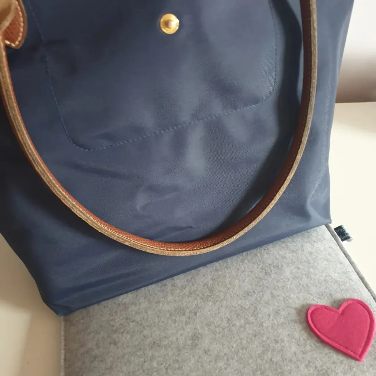 Edinburgh kinda day with 3 lovely local customers. Thank you @eggcommunity for letting me promote my small business! @longchamp #longchampparis #longchamplepliageclub #longchamplepliage #mulberrybag #mulberrybayswater #edinburghblooms #edinburghbusiness #edinburgh #egg #amberleyhobo #mulberryamberley #bayswater