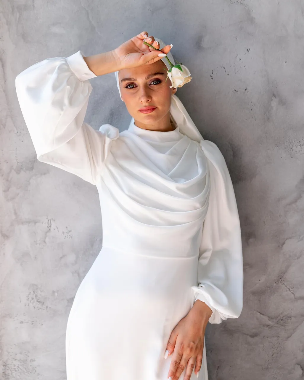 Selvi Abiye💕
Yoğun istek üzerine sık güncellenen stoklarıyla en zarif ekru date elbiseniz ahunare online ve mağazada💕
Harika renk seçenekleri kaydırmalıda💕
#datedress#tesetturabiye #weddinggown #weddingdress