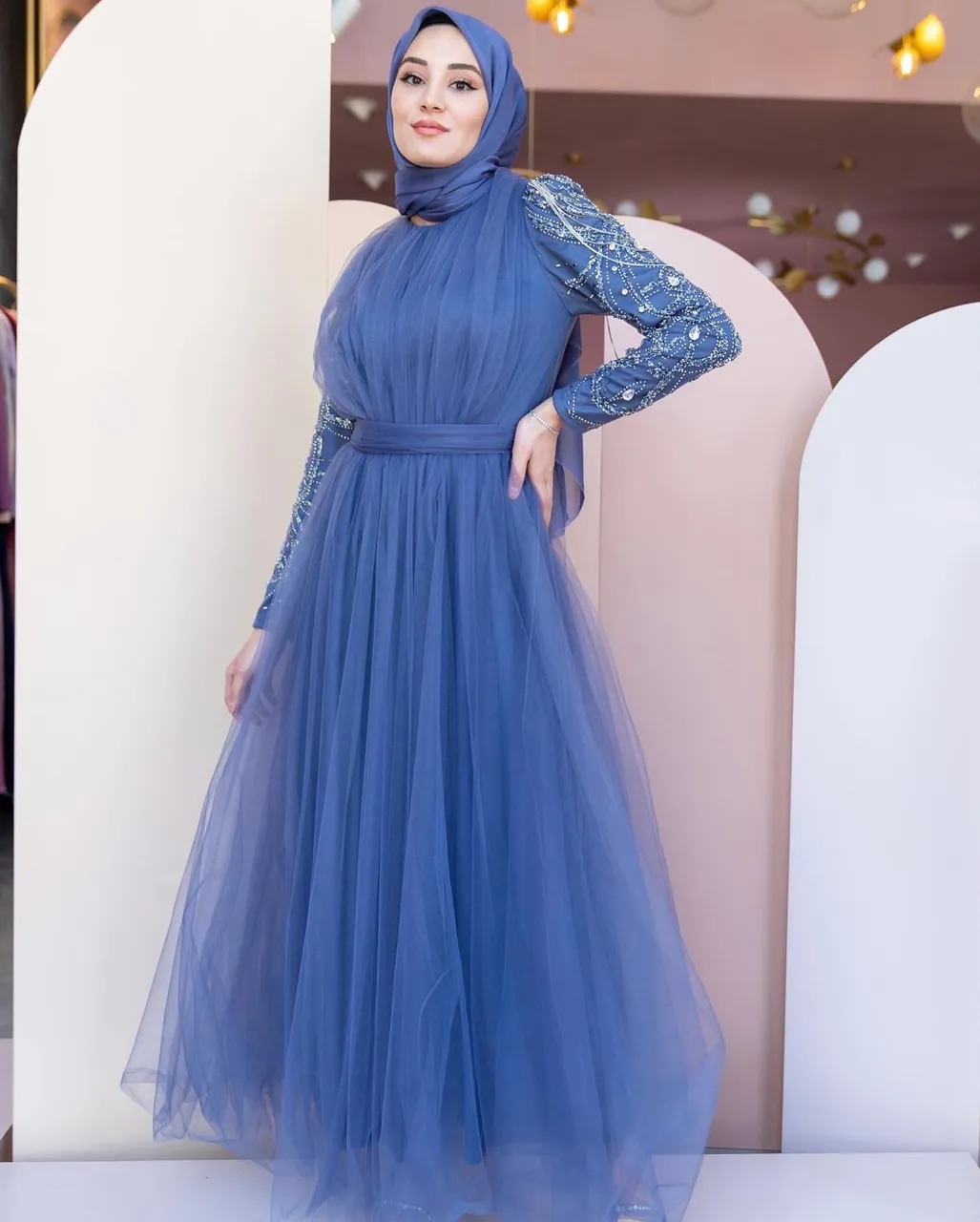 Prenses Abiye😍
Tül üzerine özel taş ve aksesur işlemeleriyle rüya gibi bir tasarım ahunare online ve mağazada❤️
36-42 Beden Aralığı 💃
Harika videosu kaydırmalıda
Türkiye ve Tüm Dünyaya Hızlı Kargo 🛩
Hijab Wedding Dress😍
36-42 EU Sizes Available
Wordwide Express Delivery 🚚
#weddingdress#muslimweddingdress #weddinggown #gown