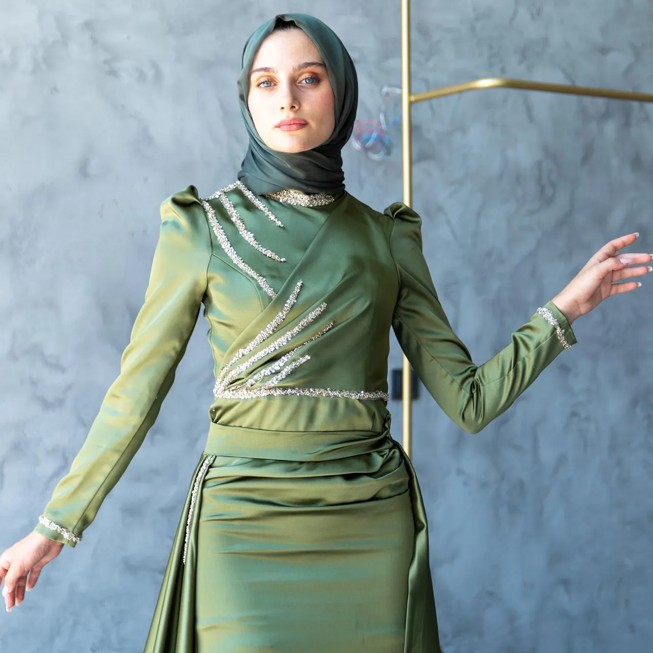 Asil Abiye💕
En güzel tasarım geniş beden seçenekleri ve harika renklerle ahunarede
Düz kesim iç elbisesi ve kuyruklu seyyar eteğine bayılmamak elde değil💕

👉Koşulsuz İade veya Değişim
✈️Ücretsiz & Hızlı Kargo
☎️👉Whatsapp:+90 532 272 57 09
#tesetturabiye #tesettürabiyemodelleri #tesettürelbise #tasarımabiye #weddingdresses #muslimweddingdress #muslimwear #hijabwear #sözelbisesi #nişanelbisesi #dugunelbisesi #eventdress #eveningdress #eveningdressmalaysia #kesfetteyim