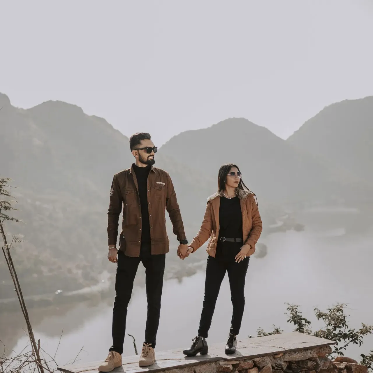 "The best part of love and relationship is holding hand  even though two are disagreeing each other."
.
.
.
.
Pic Credit by : @trident_pictures_