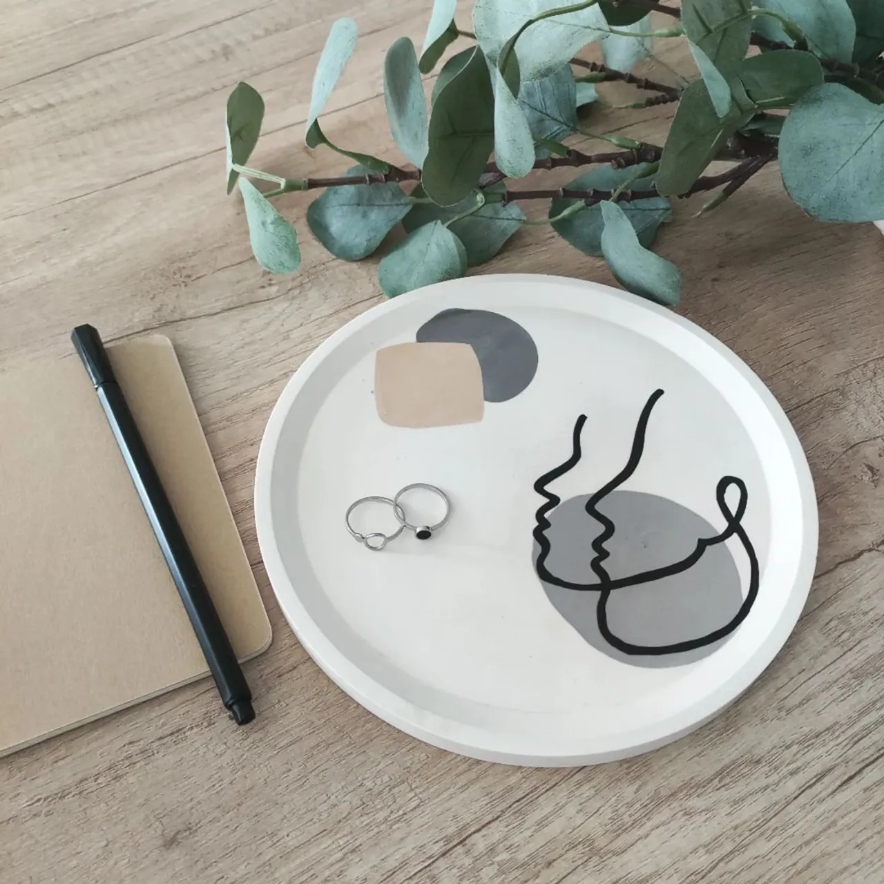 "Love does not consist of gazing at each other, but in looking together in the same direction." — Antoine de Saint-Exupéry
.
.
.
#etsy
#smallbusiness
#decorativetray
#acrylicresin
#jesmonite
#trinketdish
#jewellerydish
#white
#neutrals
#couple
#love
#decor
#homeaesthetics
#minimalchic
#neutrals
#etsyseller
#womeninbusiness
