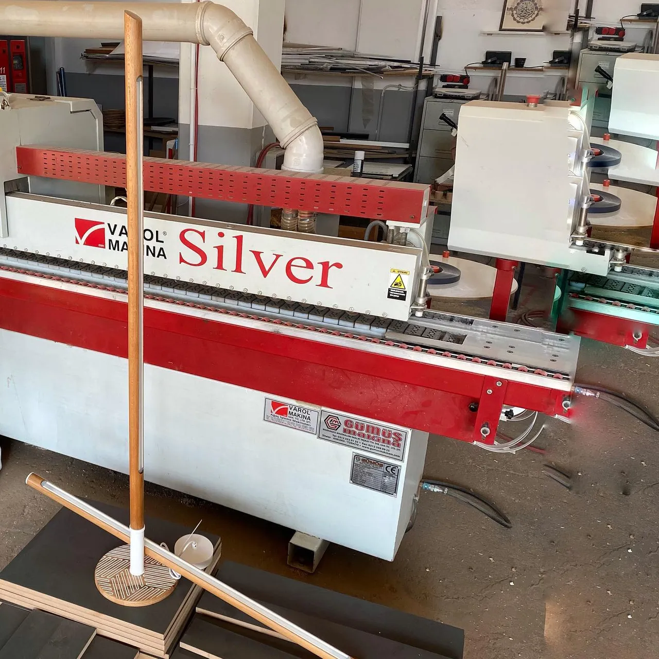 Lambader ve sarkıt uyumu… İşbirliği için teşekkürler @siensi_net  #lightingdesign #aydınlatma #lambader