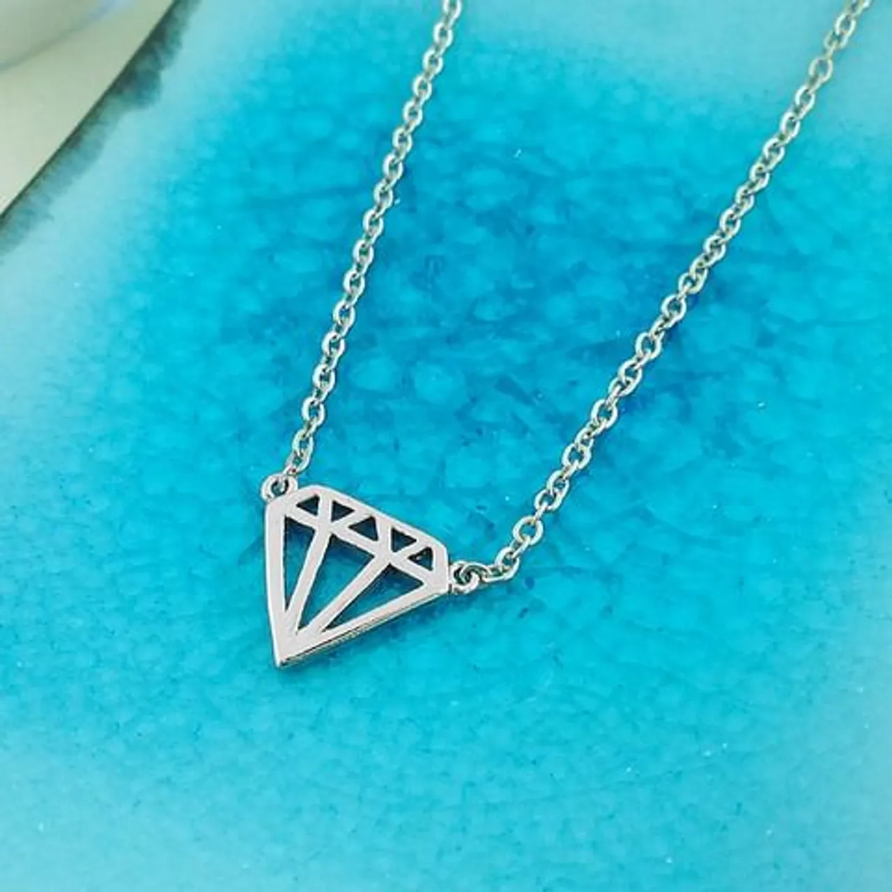 #dainty #fashion #necklace #diamond for #onlineshopping by @lavishy