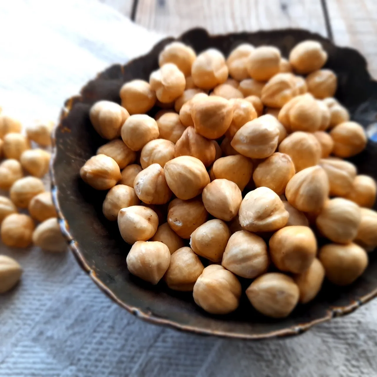 Organic Turkish Hazelnuts| Shelled-Roasted-Unsalted | Natural Hazelnuts Harvest 2022

#etsy #etsyshop #etsyseller #etsysellersofinstagram #homemade #turkishfood #hazelnut #hazelnuts #shelledhazelnuts #naturelhazelnut #organichazelnuts