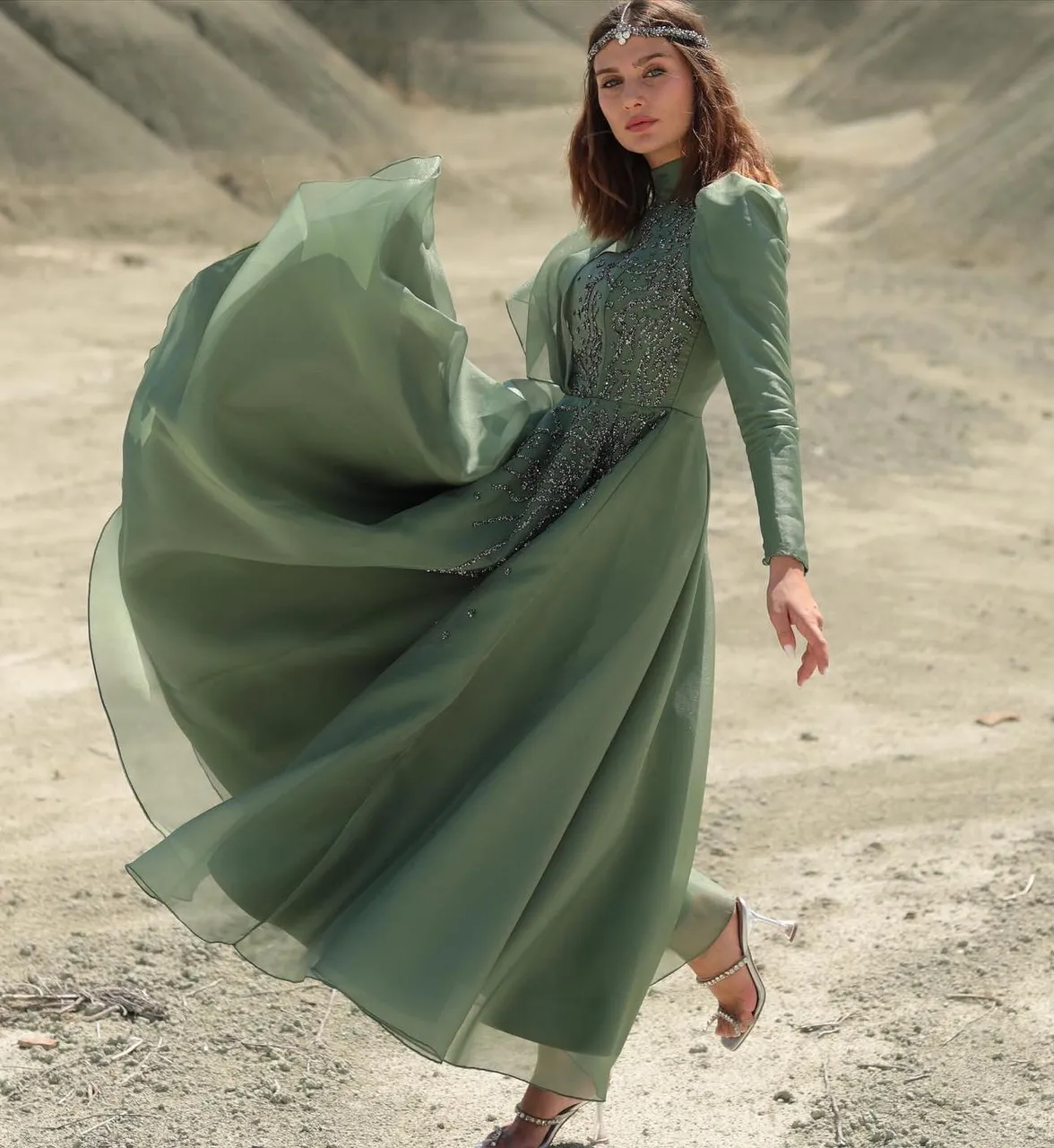 Bella Abiye💕
Harika işlemeler, uçuşkan organze kumaş ve şeker gibi renk seçenekleri..
Detay güzellikleri ve renkler kaydırmalıda
Seçim yapmak için ahunareye davetlisiniz💕

👉Koşulsuz İade veya Değişim
✈️Ücretsiz & Hızlı Kargo
☎️👉Whatsapp:+90 532 272 57 09
#tesettürabiyemodelleri #tesettürabiyeelbise #tesetturabiye #weddingdress #muslimweddingdress #muslimwear #hijabwear #modestwear #modestclothing #eventdress #eveningdresses #eveningdressmalaysia #eveningdresseswholesale #davetelbise #organzeabiye#prenseselbisesi #kesfetteyiz #keşfetteyim#sözelbisesi #nişanelbisesi