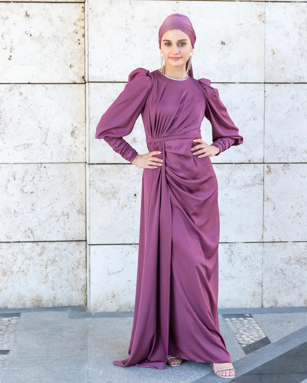 Lavin Abiye 😍
Fiyat: 1200 TL (≈66 €) 💳
İlk alışverişinize özel 150₺ indirim ❤️
38-44 Beden Aralığı 💃
4 renk seçeneği (Sağa Kaydırın) 🌈
Türkiye ve Tüm Dünyaya Hızlı Kargo 🛩
Kredi Kartına Taksit İmkanı

Karel Hijab Evening Dress😍
Price: 66€
38-44 EU Sizes Available
4 Color Option 🌈
Wordwide Express Delivery 🚚 
#tesettürabiyemodelleri #hijabfashion #hijablove #tesetturbutik #tesetturnisanlik #hijab #hijabootd#tasarımabiye #muslimwear #hijabwear #muslimweddingdress #weddingdress #eveningdress