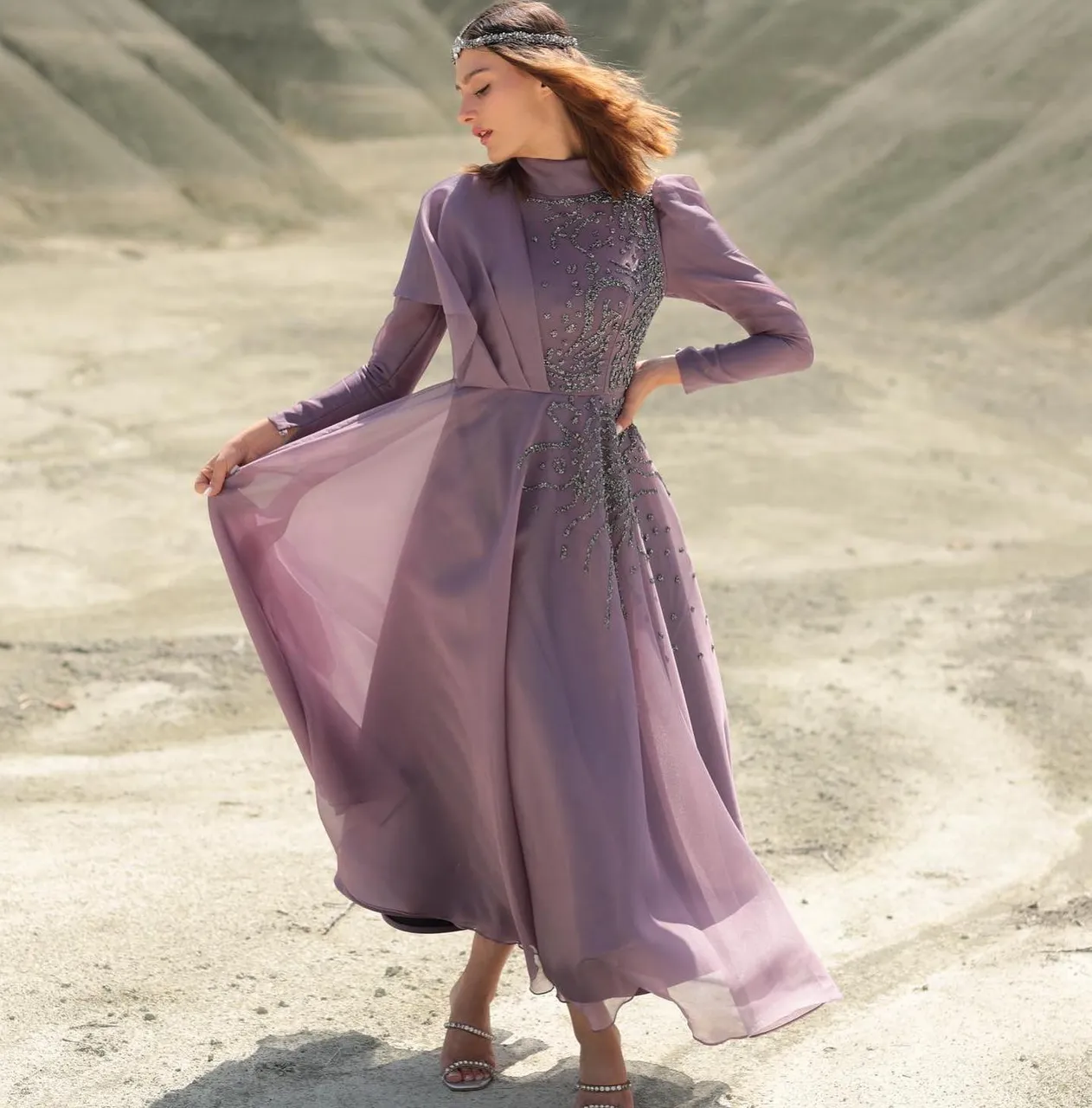 Bella Abiye💕
Harika işlemeler, uçuşkan organze kumaş ve şeker gibi renk seçenekleri..
Detay güzellikleri ve renkler kaydırmalıda
Seçim yapmak için ahunareye davetlisiniz💕

👉Koşulsuz İade veya Değişim
✈️Ücretsiz & Hızlı Kargo
☎️👉Whatsapp:+90 532 272 57 09
#tesettürabiyemodelleri #tesettürabiyeelbise #tesetturabiye #weddingdress #muslimweddingdress #muslimwear #hijabwear #modestwear #modestclothing #eventdress #eveningdresses #eveningdressmalaysia #eveningdresseswholesale #davetelbise #organzeabiye#prenseselbisesi #kesfetteyiz #keşfetteyim#sözelbisesi #nişanelbisesi#tasarımelbise #modestclothing #modestdresses