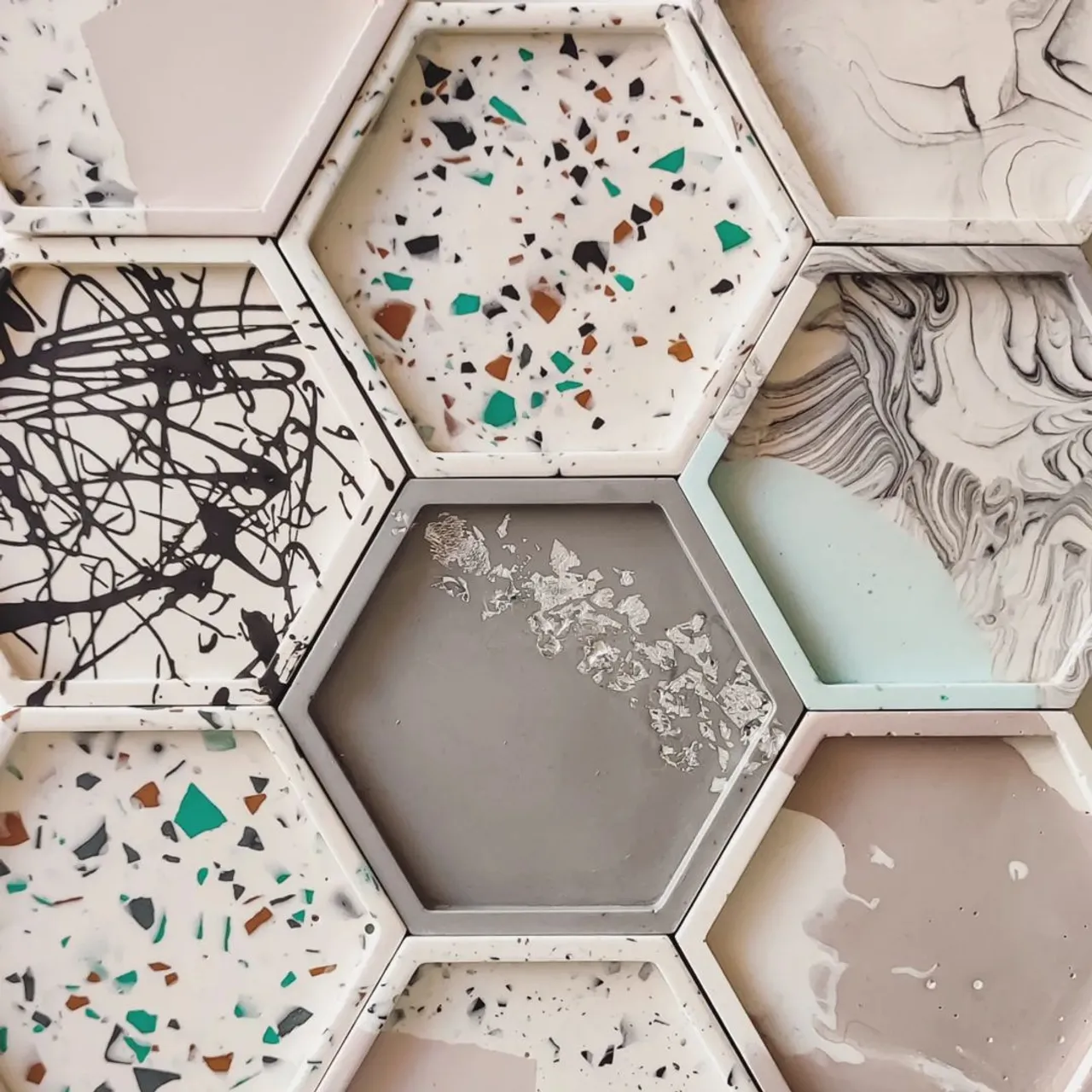 Space of variations
Shop link in bio
#handmade #hexagon #coasters #jewerlytray #terrazzo #marble #neutrals #blackandwhite #homedecor #eco #jesmonite #silver #etsymaker #etsy #womeninbusiness #smallshop