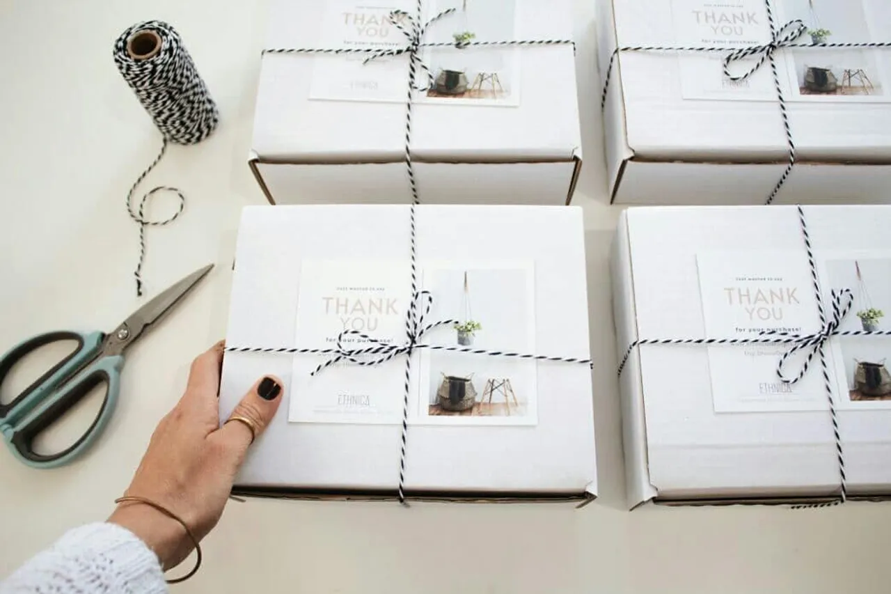 You guys! We are completely overwhelmed with the amount of orders we had the past few days, honestly it's pretty amazing.
Today, at the studio we spent most of the time packing, and pretty much all the orders are on their way. THANK YOU!
.
.
.
.
.
.
.
.
#ethnicadesigns #packaging #giftideas #mycovetedhome #giftsideas #homedecor #interiordesign #Interiordecor #homewithrue #etsysuccess #plantslover #mycovetedhome #mydomaine #mylogo #sodomino #creativeworkspace #handnmadegifts #handmadehandcrafts #workingspace #designisinthedetails #calledtobecreative
