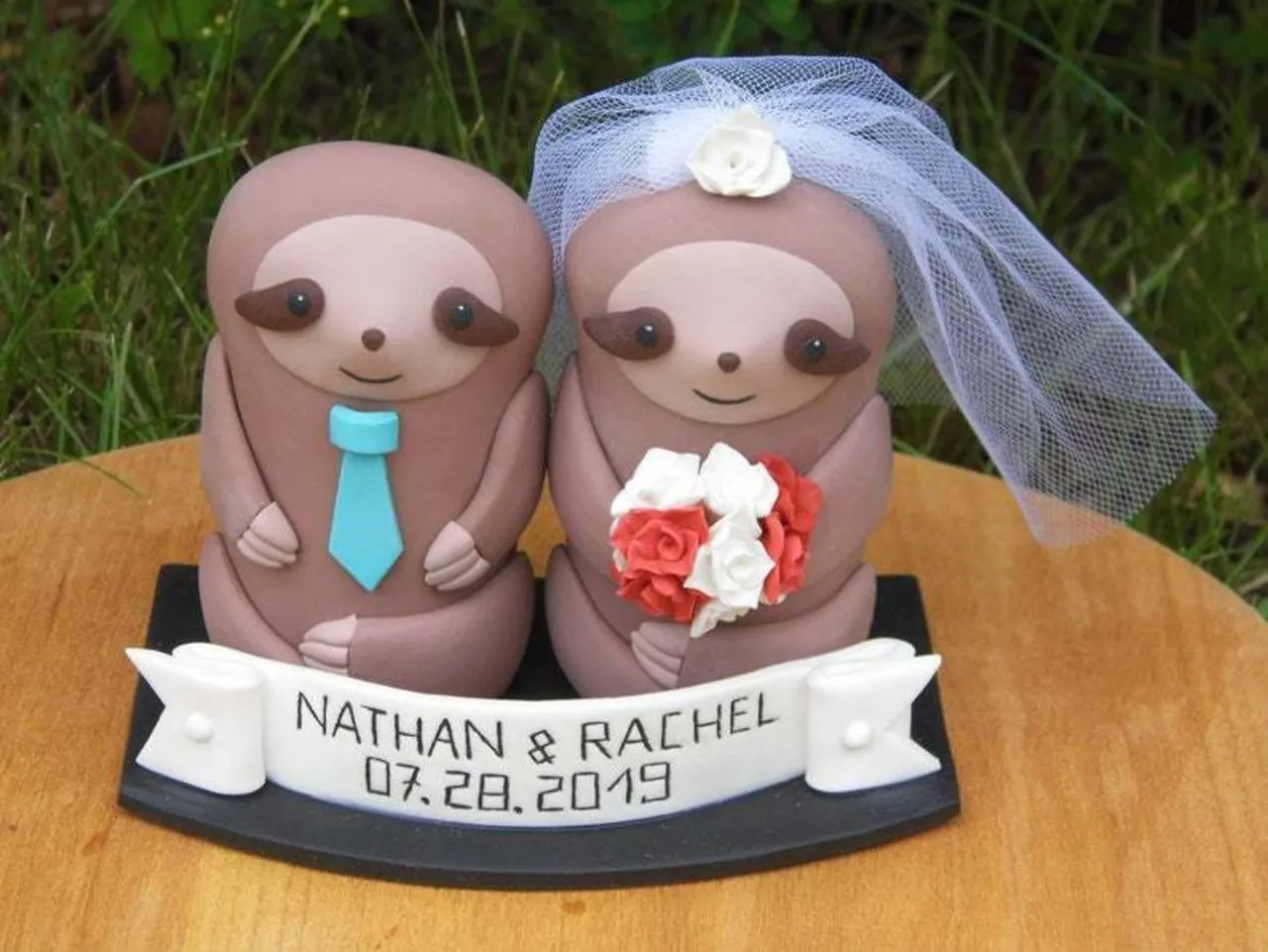 Every time I start creating sloths, my mind go back 5 years ago to Costa Rica.😀
The Country where I first time saw arboreal mammals sloths in person. Noted for slowness of movement animals, spending most of their lives hanging upside down in the trees. 
This cake topper was made for Costa Rican couple. Yes the love sloths 😊
Shop as always in my bio 👉👉
#sloths #sloth #slothfigurine #slothsofinstagram #ilovesloths #slothlife #slothing #slothfanworld #slothwedding #wedding #weddingcaketopper #weddingdecors #weddingdecorideas #weddingcake #weddingcakeidea #etsy #etsywedding #etsyweddingshop #etsyweddings #summerwedding #loveanimals #caketopper #figuresanya #selling #sellingonetsy #cakestyle #cakesdecor #polymerclayartist #creativity #weddinggift
