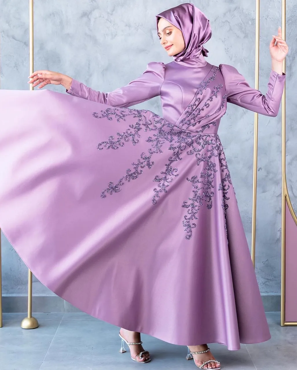 Volume Abiye💕
Hacimli etekler ve ışıltılı işlemelerin en güzel tasarımı şimdi nefis renklerle ahunarede
Detay güzellikleri,renk seçenekleri ve ışıltılı videosu kaydırmalıda💕

👉Koşulsuz İade veya Değişim
✈️Ücretsiz & Hızlı Kargo
☎️👉Whatsapp:+90 532 272 57 09
#tesettürabiyemodelleri #tesettürabiyeelbise #tasarımabiye #weddingdress #muslimweddingdress #hijabwear #muslimwear #eveningdress #eveningdressmalaysia #eventdress #davetelbise #dugunelbisesi #sözelbisesi #nişanelbisesi #kesfetteyiz#abiyeelbise