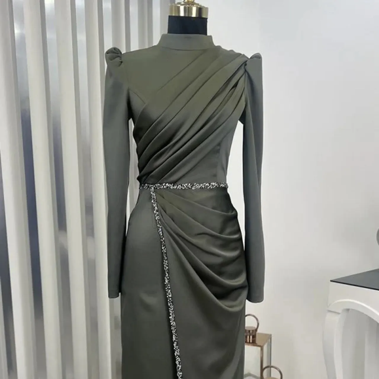 Elif Saten Abiye (9 Renk Seçeneği 📣)
Yeni Model, Saten Kumaş, Uygun Fiyat
38-44 Beden Aralığı 👍
Türkiye ve Tüm Dünya'ya hızlı kargo ✈️
Kapıda Ödeme & Kredi Kartına Taksit İmkanı
Ürüne Gitmek İçin: http://ow.ly/sL8G50KBb7L
Tüm Ürünler İçin: http://ow.ly/UIPU50KBb7N

Elif Satin Dress (9 Color Option 📣)
New Model, Satin Fabric, Affordable Price
38-44 Sizes Available 👍
Worldwide Express Delivery ✈️
Pay Safe via Credit Card 
Go to Product: http://ow.ly/9Iv950KBb7K
Go to Homepage: http://ow.ly/1xUh50KBb7J

#ahunareofficial #tesettürabiye #tasarimabiye #hijabdress #hijabwear #hijabweddingdress #tesettürelbise #tesettür