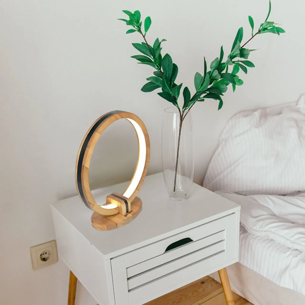 Yuvarlak LED Masa Lambası Çap: 30 cm Taban: 20 cm 12 volt / Circle LED table lamp Diameter: 30 cm (11,8 inch) Base width: 20 cm (7.9 inch) Teşekkürler @siensi_net Photo credit➡️ @zvolskiy #tablelamp #desklamp #etsy #lightingdesigns #masalambası