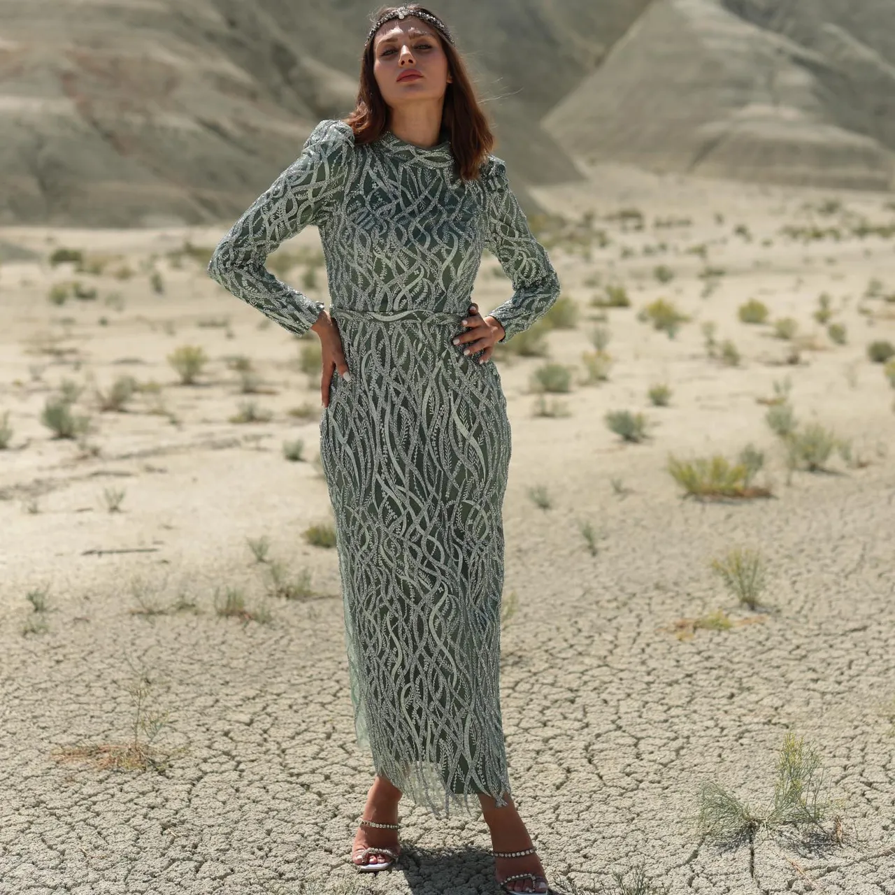 Sima Abiye💕
Gözalıcı ışıltılarıyla çok özel kalem tasarımımız tüm zarif renkleriyle ahunarede💕
Peki sizin favoriniz hangi rengi? seçenekler kaydırmalıda
👉Koşulsuz İade veya Değişim
✈️Ücretsiz & Hızlı Kargo
☎️👉Whatsapp:+90 532 272 57 09
#tesetturabiye #kalemabiye #kalemelbise #tasarımabiye #weddingdress #muslimweddingdress #muslimwear #hijabwear #modestwear #sözelbisesi #nişanelbisesi #davetelbisesi #eveningdressmalaysia #eveningdress#tasarımelbise #eventdress#weddingwear#modestwear #modestclothing #kesfetteyiz#dügünelbisesi #davetelbise #kesfetteyim