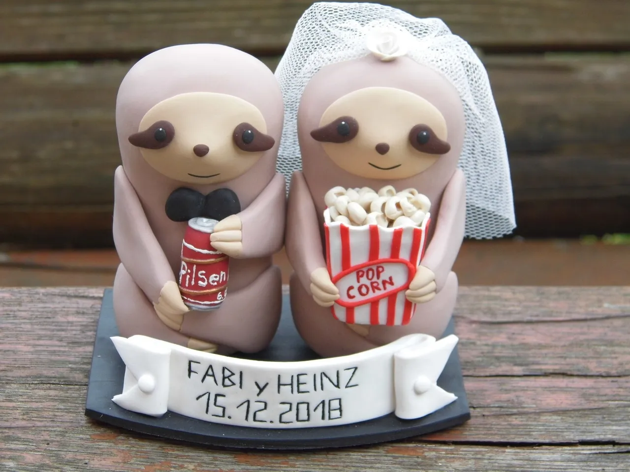 My fingers needed some rest from creating, took a few days off, and now I'm back on track.
Lets conclude a quite successful year with this adorable and increasingly popular animal sloth.
I kind of hope that these lazy animals will accompany me in 2019 as well. 😀
#Sloth #Sloths #wedding #weddingcaketopper #slothlove #slothfigurine #slothlife #slothart #slothcollectible #slothlover #polymerclay #etsy #creativity #weddinggift #slothgift #etsyseller #handmade #etsystore #cakefigurines #weddingkeepsake #polymerclayart #animal #lazyanimal #sculpture #slothlover #caketopper #_lazyday_  #slothy #slothing #slothfanworld #slothday #sloth._.lover_