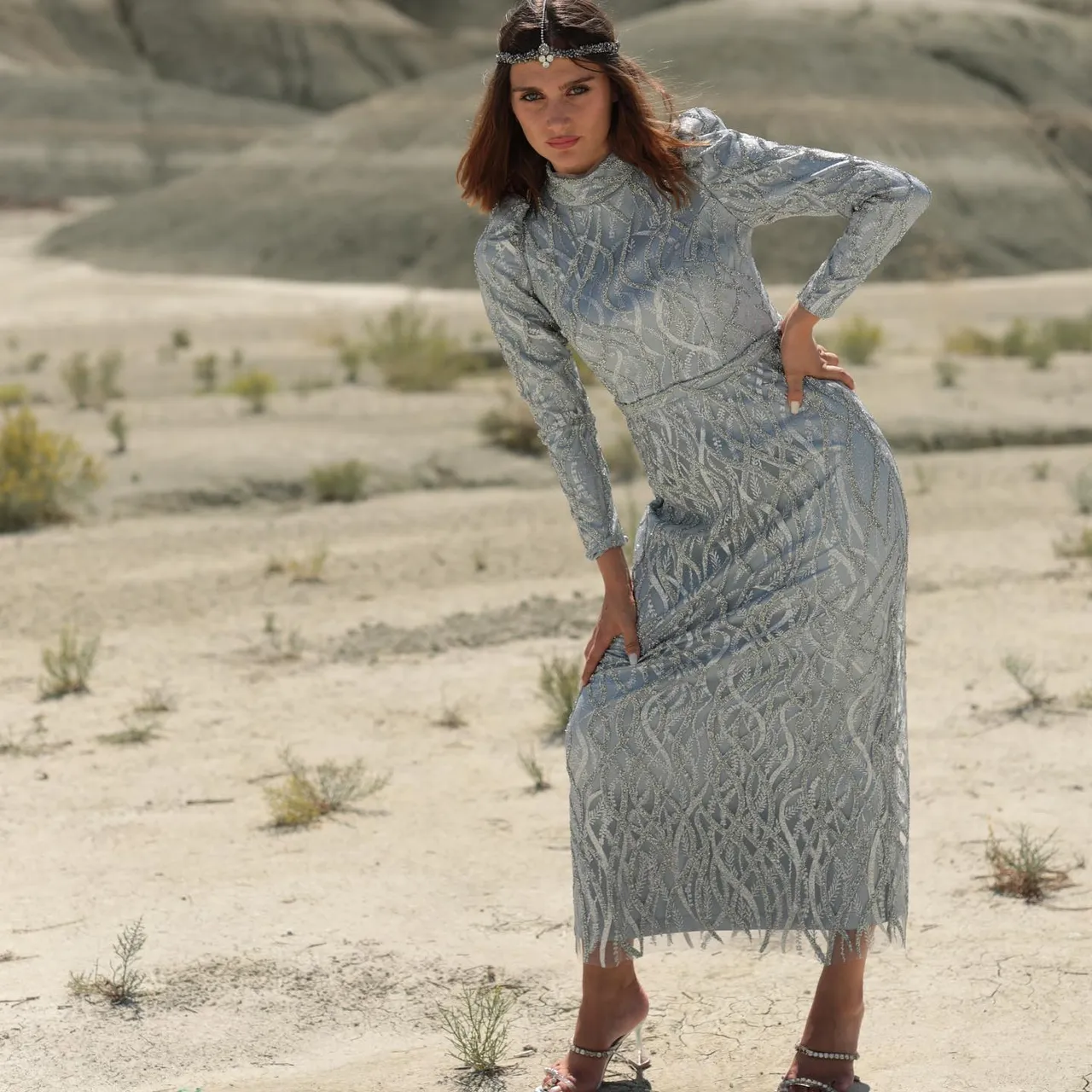 Sima Abiye💕
Gözalıcı ışıltıda,tam kalıp kalem elbisemiz zarif renk seçenekleriyle ahunarede
Filtresiz ışıltı ve kumaşın güzelliği kaydırmalıda
👉Koşulsuz İade veya Değişim
✈️Ücretsiz & Hızlı Kargo
☎️👉Whatsapp:+90 532 272 57 09
#tesetturabiye #kalemabiye #kalemelbise #tasarımabiye #weddingdress #muslimweddingdress #muslimwear #hijabwear #modestwear #sözelbisesi #nişanelbisesi #davetelbisesi #eveningdressmalaysia #eveningdress#tasarımelbise #eventdress#weddingwear#modestwear #modestclothing #kesfetteyiz#dügünelbisesi #davetelbise#tasarımelbise #kesfetteyim#kesfettengelenler