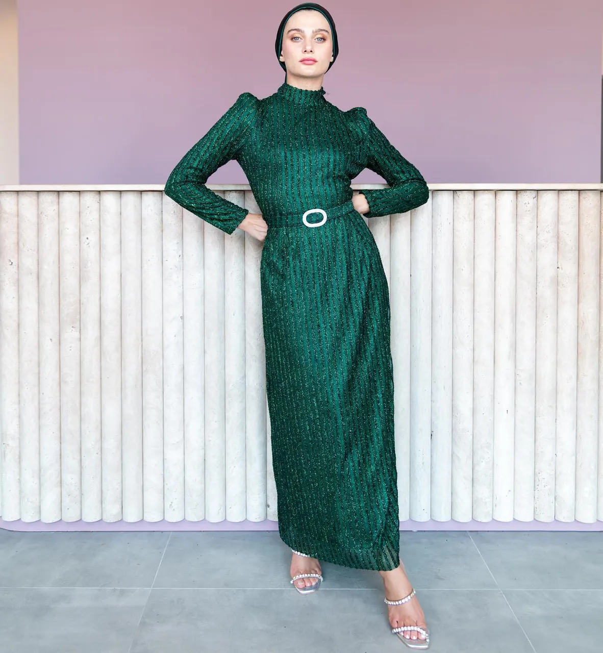 Zambak Abiye💕
Işıltı şeritli,tüm fizikleri zarifçe saran harika kalem elbisemizde yeni gözalıcı tondaki yeşili nasıl buldunuz?
Detay güzellikleri ve çok daha fazlası kaydırmalıda💕
👉Koşulsuz İade veya Değişim
✈️Ücretsiz & Hızlı Kargo
☎️👉Whatsapp:+90 532 272 57 09
#tesettürabiyemodelleri #tesetturabiye #tasarımabiye #weddingdress #muslimweddingdress #kalemelbise #darelbise #sözelbisesi#tasarımelbise#modestclothing #modestdresses#eventdressing #davetelbisesi #nişanelbisesi#düğünelbisesi #muslimwear #hijabwear #kesfet#kesfetteyiz