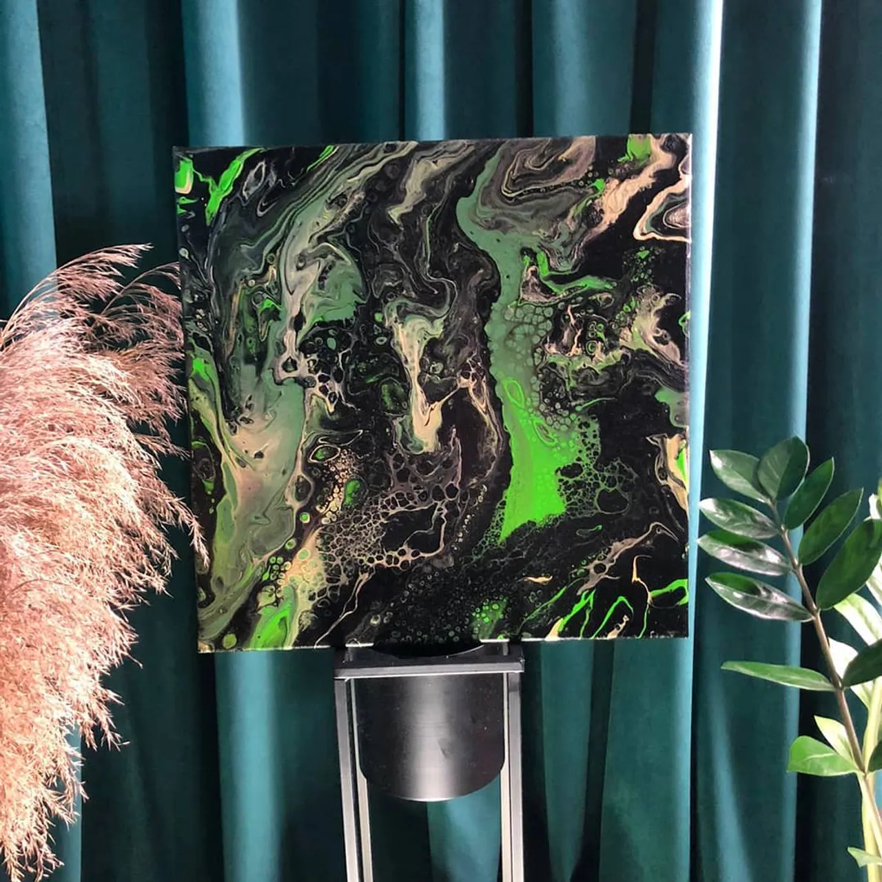 Go green! @delphiangallery
#fluidart #obrazwylewany #Art #painting #dekoracjewnętrz #obrazy #delphianopencall
