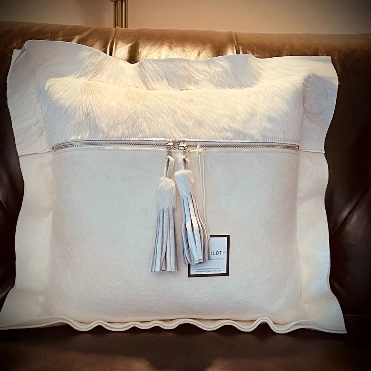 New design!

Calf hair and wool pillow only at suedekloth.com Everything pictured is 100% genuine natural from USA. No synthetics.

#wool #giftideas #gift #madeinamerica #madeinusa #america #usa #handmade #custom #christmas #christmasdecor #whitedecor #homedecor #nursery #nurserydecor #wedding #weddinggiftidea #brass #mnmade #classicchristmas #bells #christmasbow #christmasgifts #newdesign #calfhair #leather #realleather #natural #syntheticfree