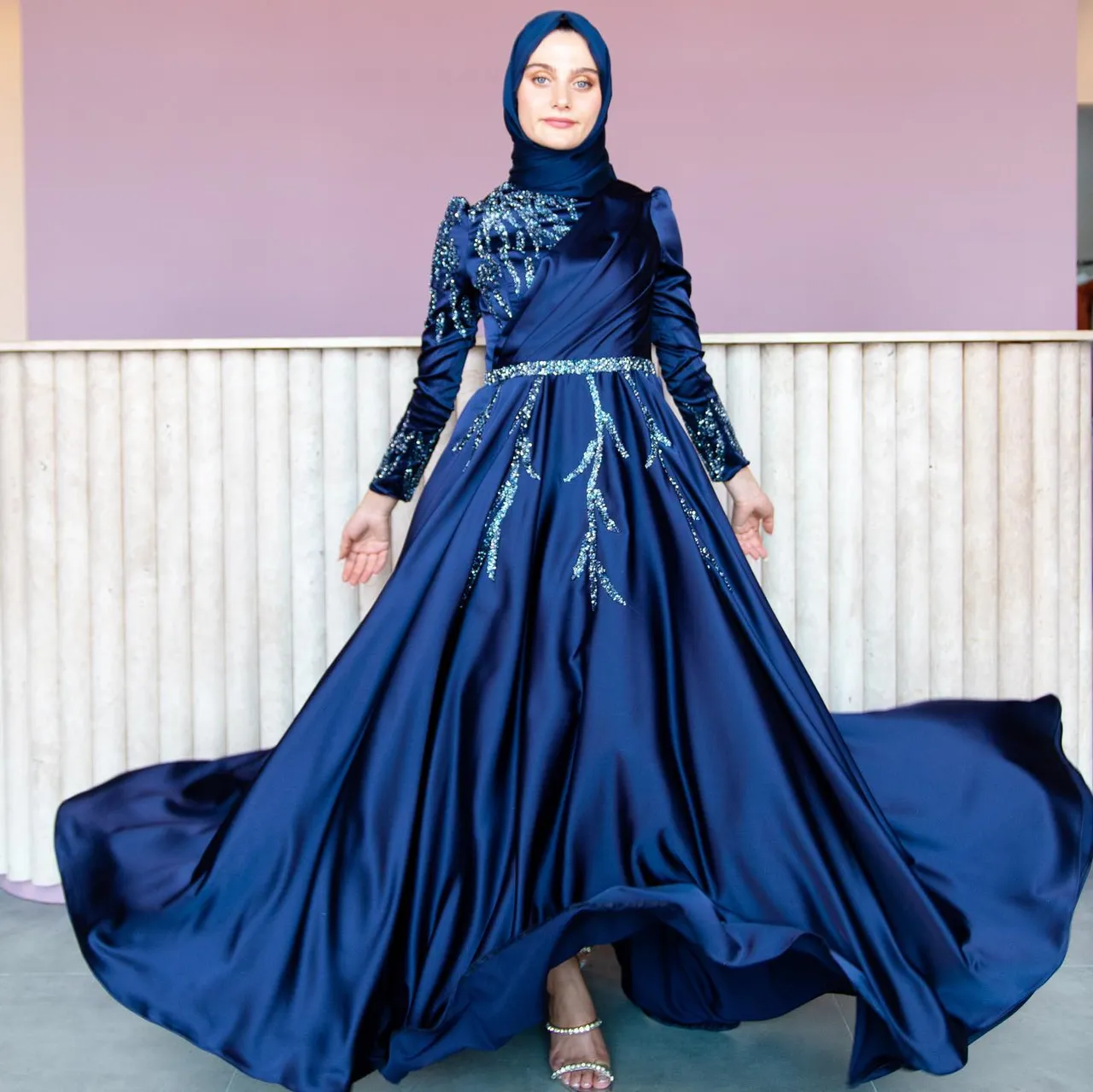 Hazal Abiye💕
En sevilen tasarım,vazgeçilmez gözalıcı lacivert rengiyle şimdi ahunarede💕

👉Koşulsuz İade veya Değişim
✈️Ücretsiz & Hızlı Kargo
☎️👉Whatsapp:+90 532 272 57 09
#tesetturabiye #tasarımabiye #weddingdress #muslimweddingdress #muslimwear #hijabwear #modestwear #modestclothing #modestdress #sözelbisesi #nişanelbisesi #davetelbisesi #eventdress #eveningdress #eveningdressmalaysia