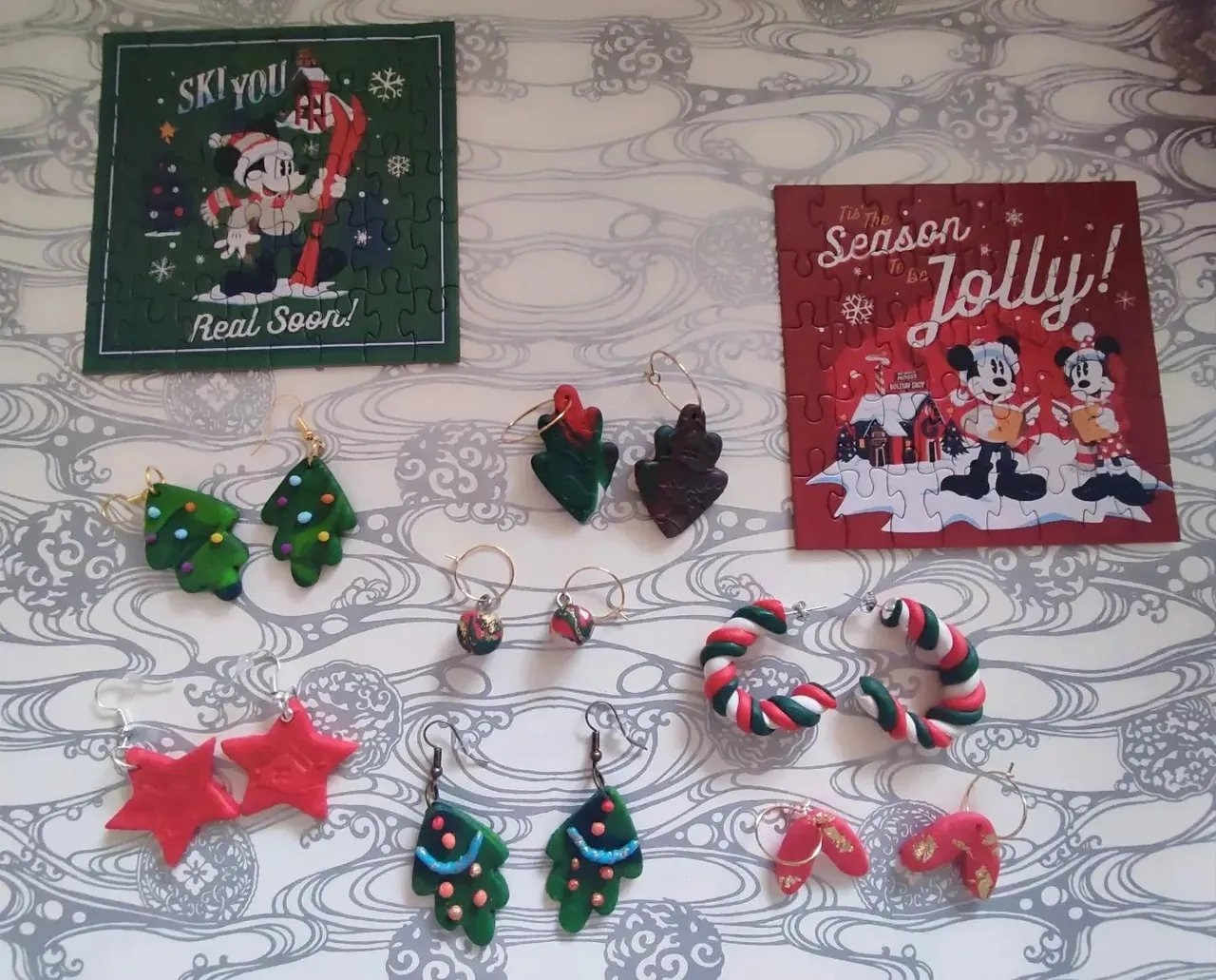 Christmas collection! 🎄🎅

Contact by DM 📩
Contacto por DM 📩

#handmadejewelry #handmade #christmascollection #christmas #personalizables #pendientesartesanales #polimerclay #pendientes #personalize #arcillapolimerica #artesania #artesanal #etsy #etsyshop