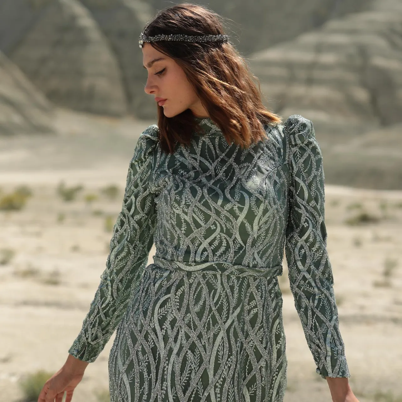 Sima Abiye💕
Gözalıcı ışıltıda,tam kalıp kalem elbisemiz zarif renk seçenekleriyle ahunarede
Filtresiz ışıltı ve kumaşın güzelliği kaydırmalıda
👉Koşulsuz İade veya Değişim
✈️Ücretsiz & Hızlı Kargo
☎️👉Whatsapp:+90 532 272 57 09
#tesetturabiye #kalemabiye #kalemelbise #tasarımabiye #weddingdress #muslimweddingdress #muslimwear #hijabwear #modestwear #sözelbisesi #nişanelbisesi #davetelbisesi #eveningdressmalaysia #eveningdress#tasarımelbise #eventdress#weddingwear#modestwear #modestclothing #kesfetteyiz#dügünelbisesi #davetelbise#tasarımelbise #kesfetteyim#kesfettengelenler