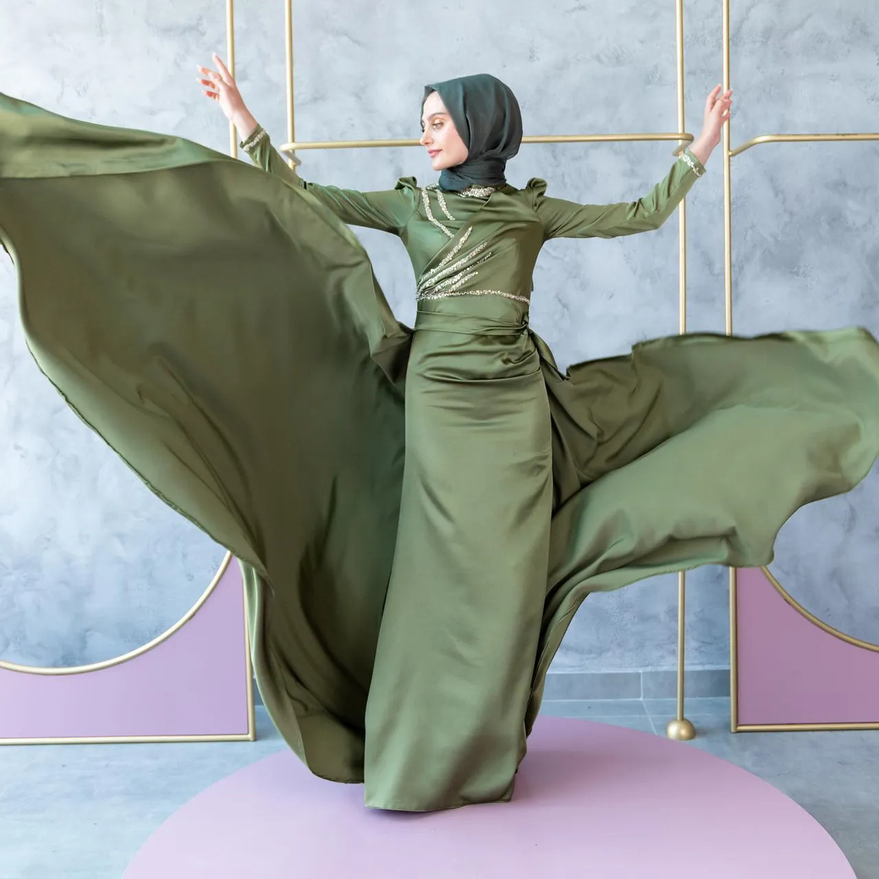 Asil Abiye💕
En güzel tasarım geniş beden seçenekleri ve harika renklerle ahunarede
Düz kesim iç elbisesi ve kuyruklu seyyar eteğine bayılmamak elde değil💕

👉Koşulsuz İade veya Değişim
✈️Ücretsiz & Hızlı Kargo
☎️👉Whatsapp:+90 532 272 57 09
#tesetturabiye #tesettürabiyemodelleri #tesettürelbise #tasarımabiye #weddingdresses #muslimweddingdress #muslimwear #hijabwear #sözelbisesi #nişanelbisesi #dugunelbisesi #eventdress #eveningdress #eveningdressmalaysia #kesfetteyim