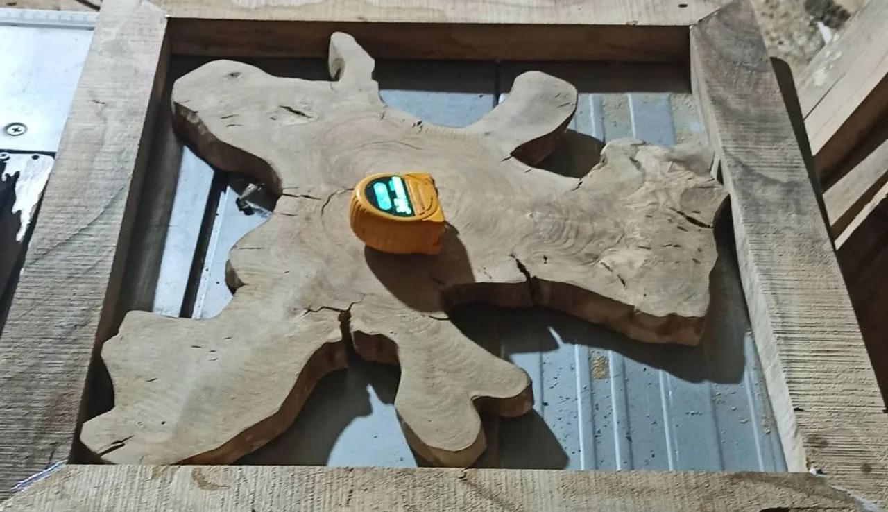 Ceviz ve zeytin birleşimi bir tasarım sonuç nasıl olacak merakla bekliyorum.
#zeytin 
#epoxytable 
#dogalahsap 
#dekor