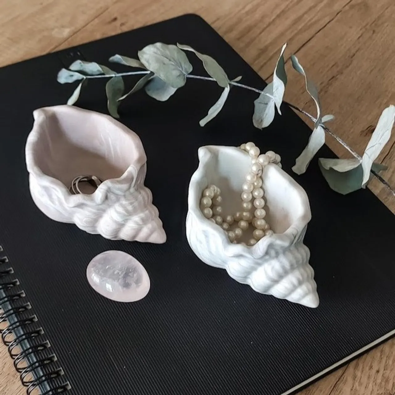 Absolutely in love with my new shell mold ❤️

Thank you @silikon.lt !

#etsy #smallbusiness #crafts #smallbusiness #trays #handmade #homeware #homeinspo #interiors #jesmonite #jesmonitehomeware 
#trinketdish #jesmonitedesign 
#ecofriendlyhome #ecoresin #creativesofinstagram 
#madebyhand #handmadewithlove 
#shopsmallspreadjoy #ecodecor
#sustainabledecor #homedecor #minimalchic #minimalhomedecor