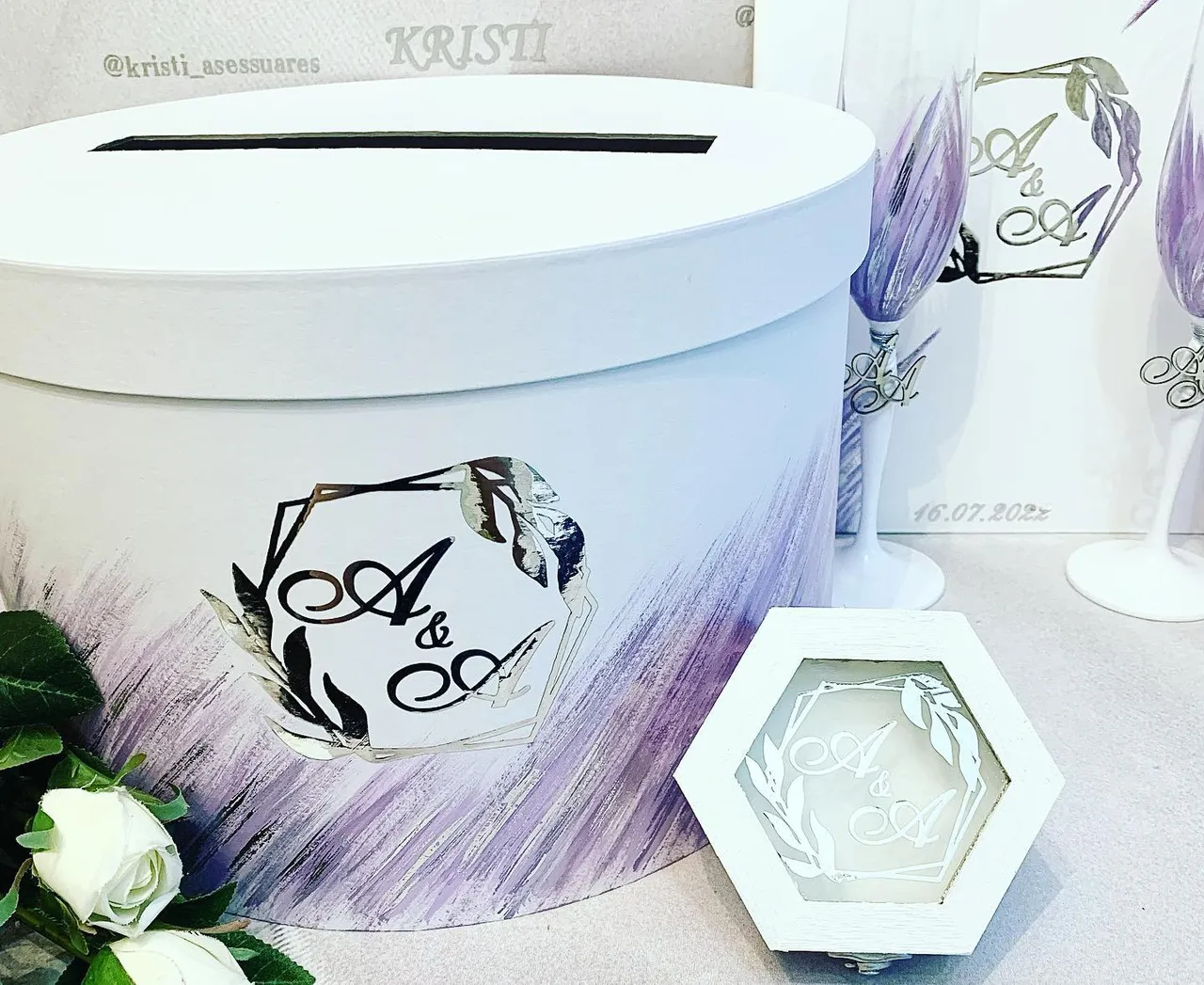 Свадебные аксессуары «Лаванда&Серебро» для прекрасной пары 💕Алексея и Анны💕
..................................................................................
💕на заказ возможно изготовление в любой цветовой гамме и дизайне.
💕заказ можно сделать через Direct/WhatsApp +7 915-487-20-45